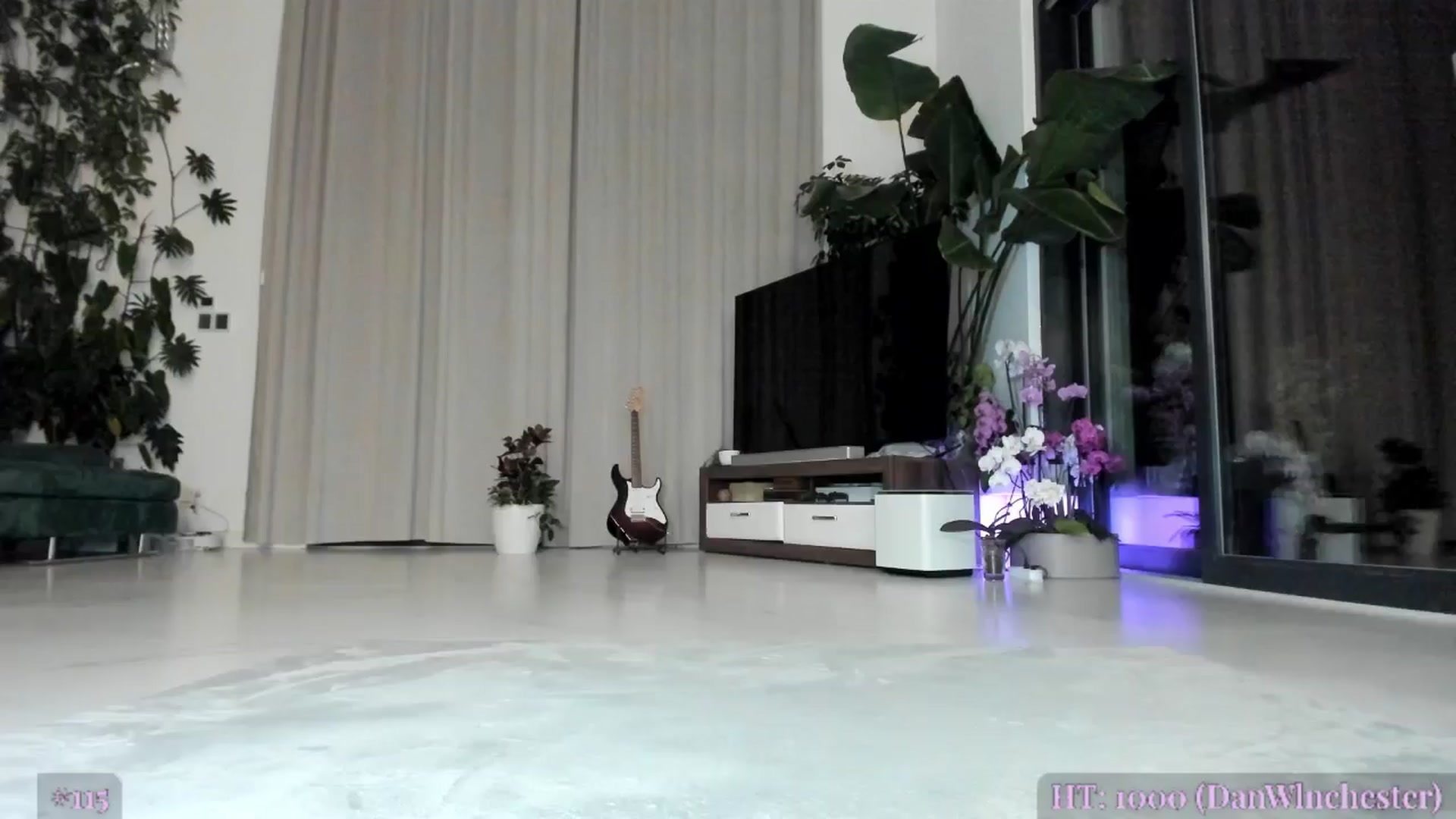 Gallery image thumbnail from AweJolie's myfreecams stream on, 06/20/2025, 01:25 image 11 of 20