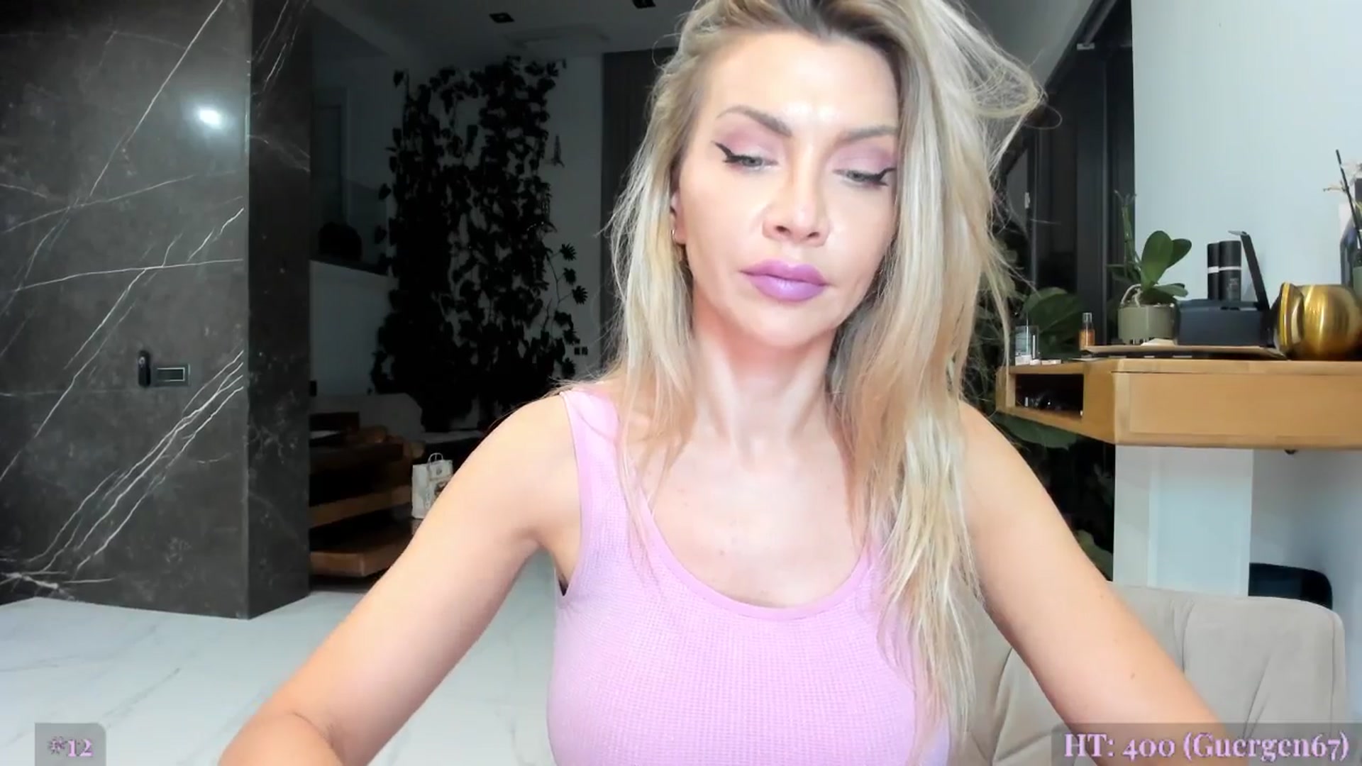 Gallery image thumbnail from AweJolie's myfreecams stream on, 07/08/2025, 24:35 image 19 of 20