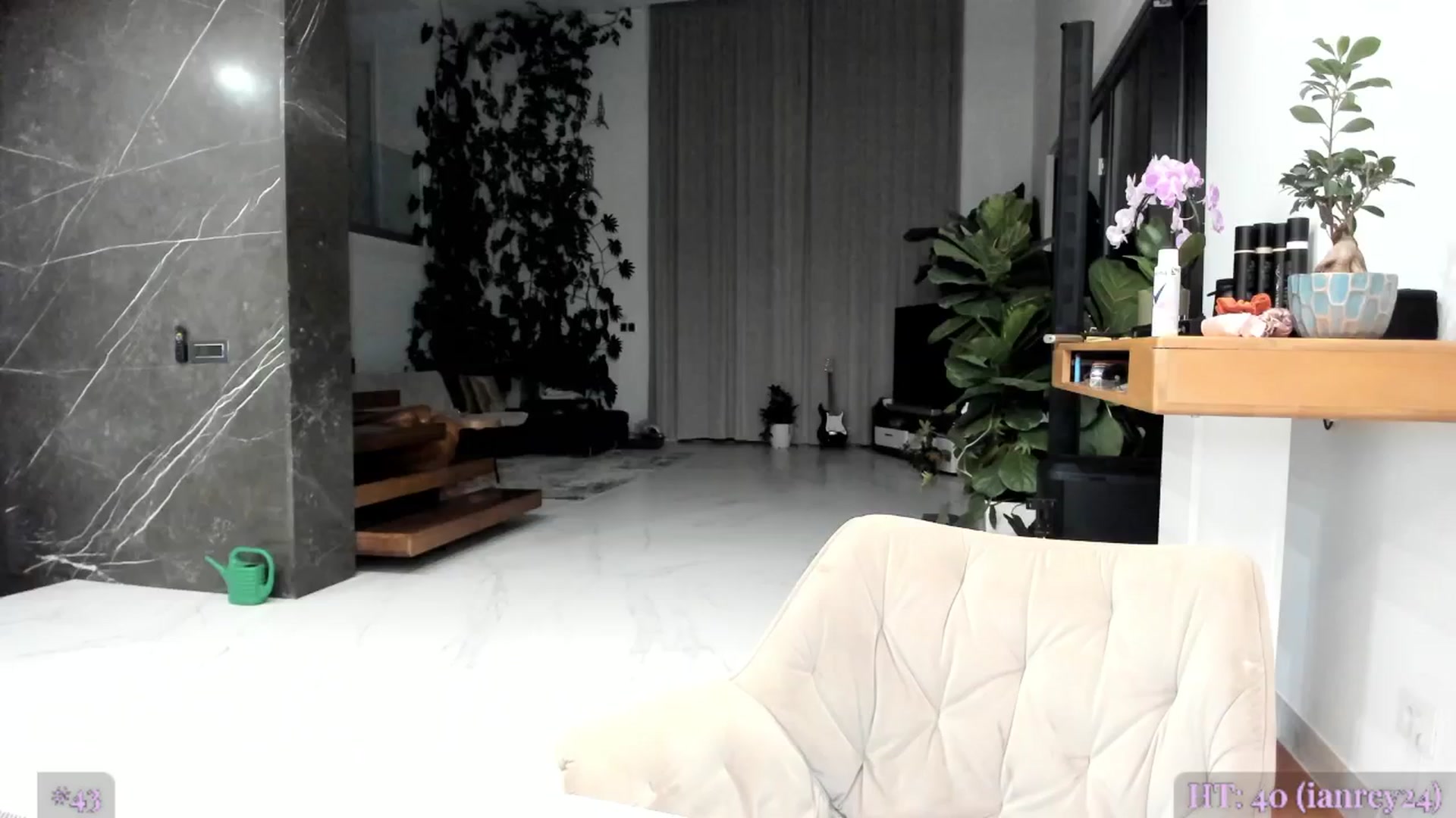 Gallery image thumbnail from AweJolie's myfreecams stream on, 08/02/2025, 22:37 image 11 of 20