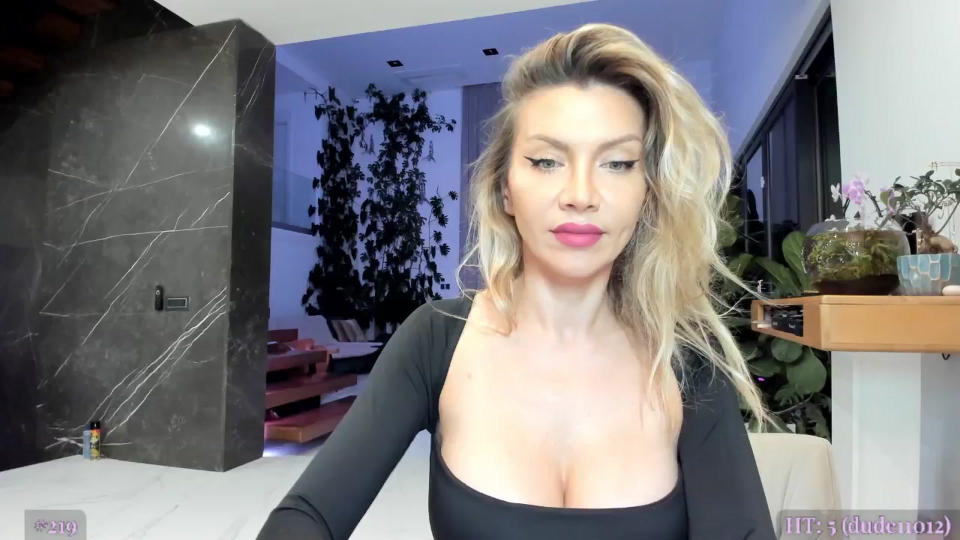 Gallery image thumbnail from AweJolie's myfreecams stream on, 09/24/2025, 24:16 image 1 of 20