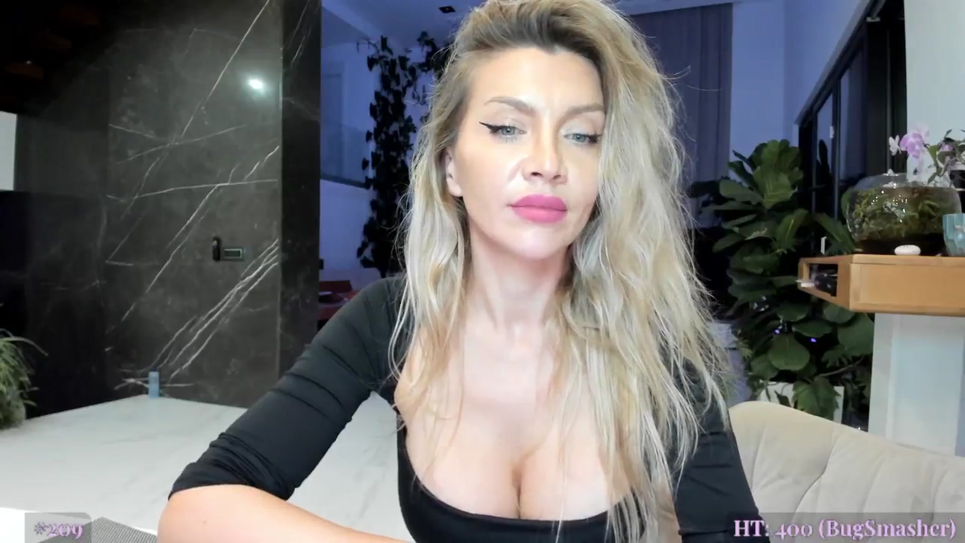 Gallery image thumbnail from AweJolie's myfreecams stream on, 09/24/2025, 02:01 image 14 of 20