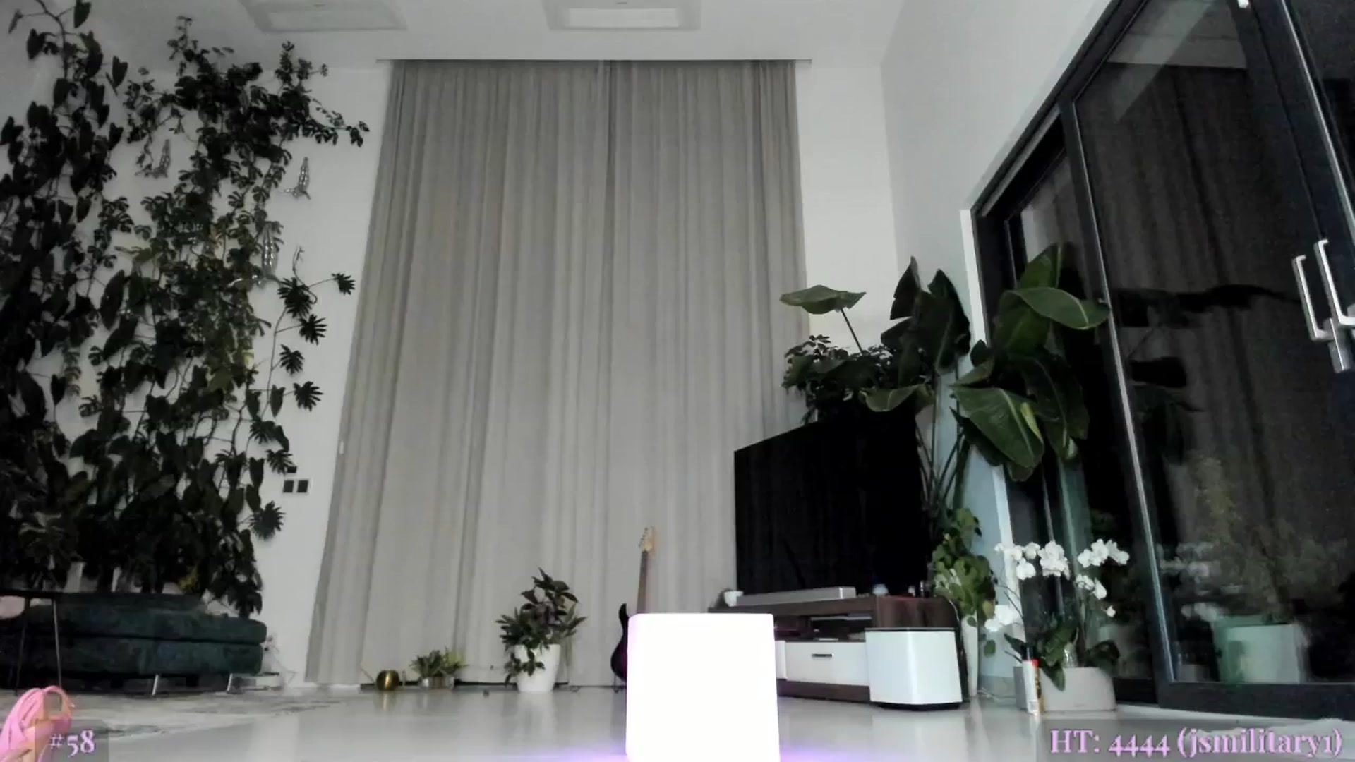 Gallery image thumbnail from AweJolie's myfreecams stream on, 10/03/2025, 02:38 image 14 of 20