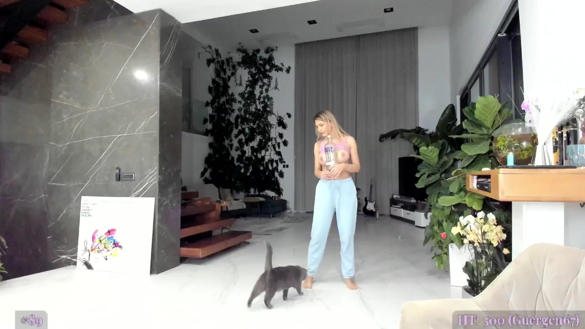 Gallery image thumbnail from AweJolie's myfreecams stream on, 10/13/2025, 24:45 image 12 of 20