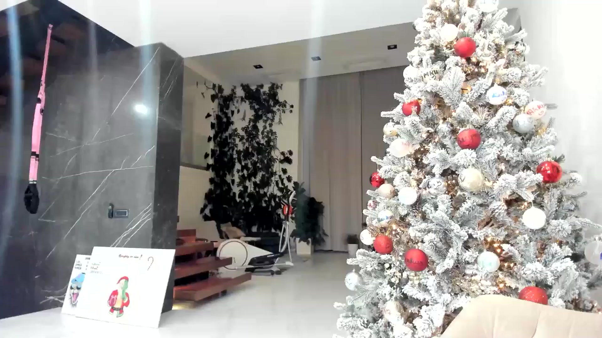 Gallery image thumbnail from AweJolie's myfreecams stream on, 12/05/2025, 24:01 image 20 of 20