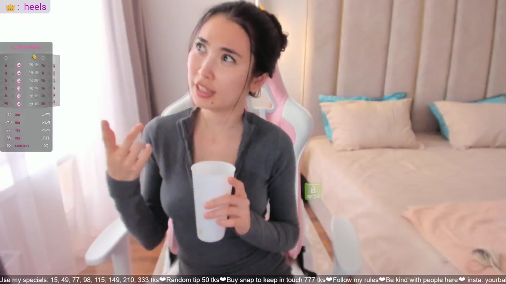 Gallery image thumbnail from AweSome_Gi's myfreecams stream on, 03/18/2024, 04:48 image 18 of 20