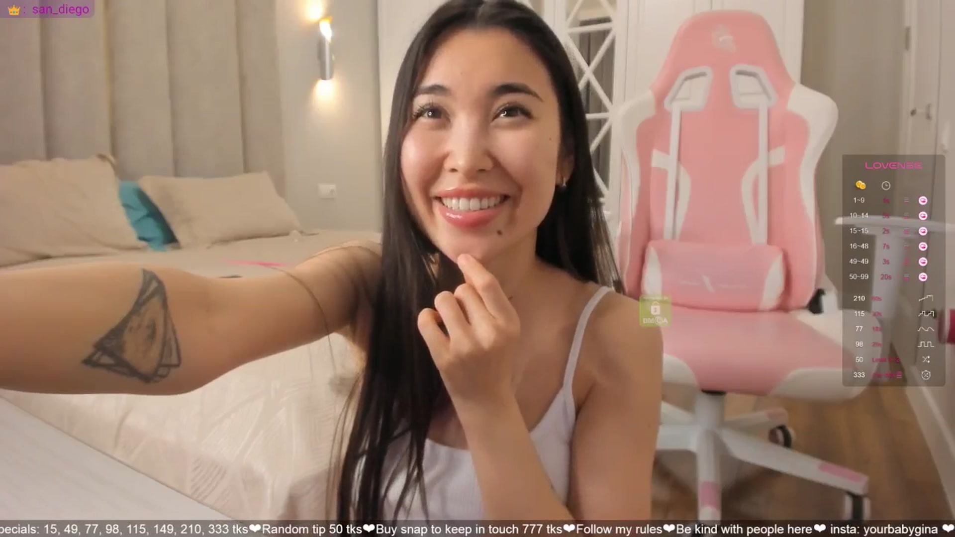 Gallery image thumbnail from AweSome_Gi's myfreecams stream on, 05/25/2024, 15:43 image 15 of 20