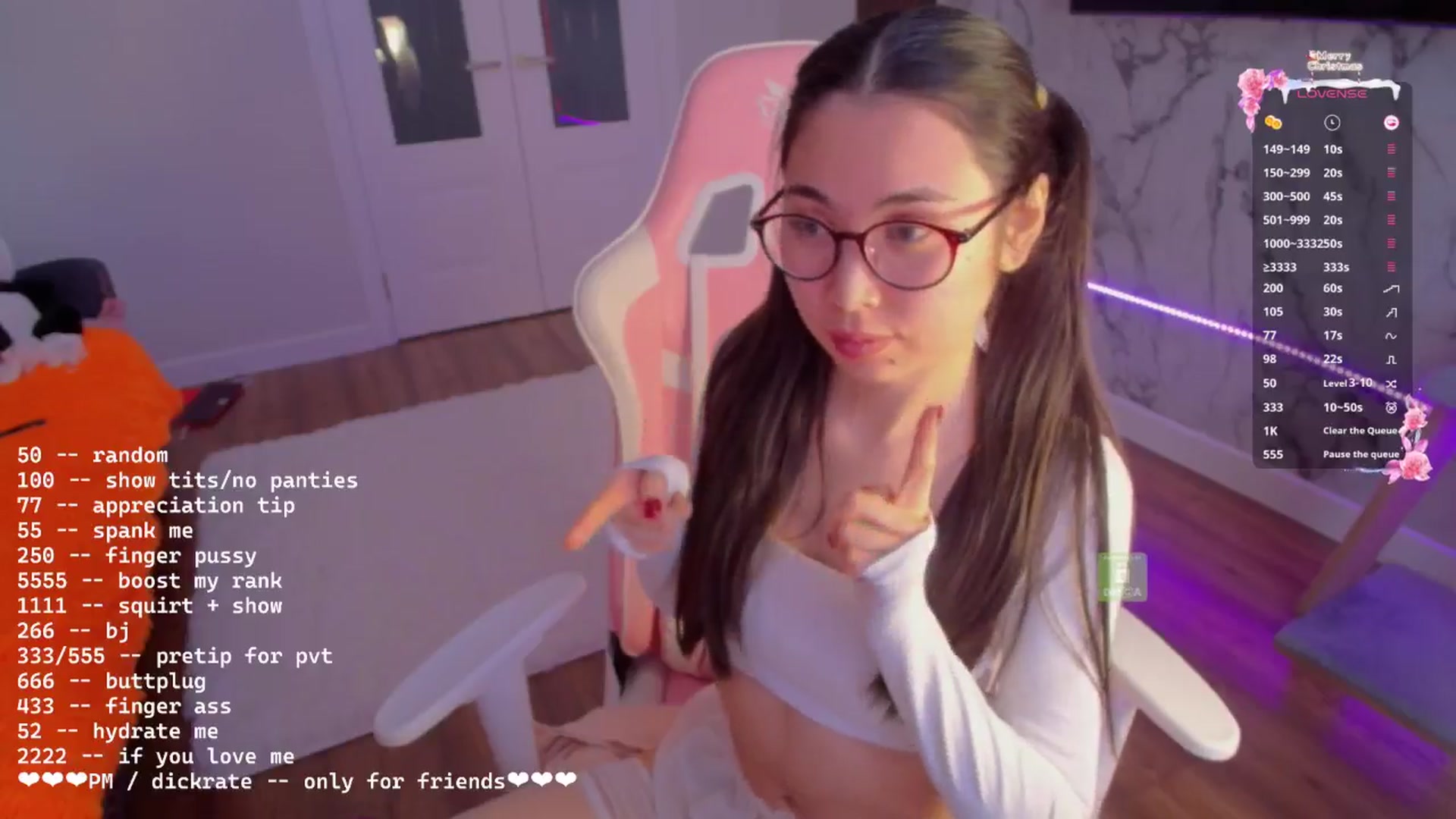 Gallery image thumbnail from AweSome_Gi's myfreecams stream on, 01/22/2025, 06:27 image 15 of 20