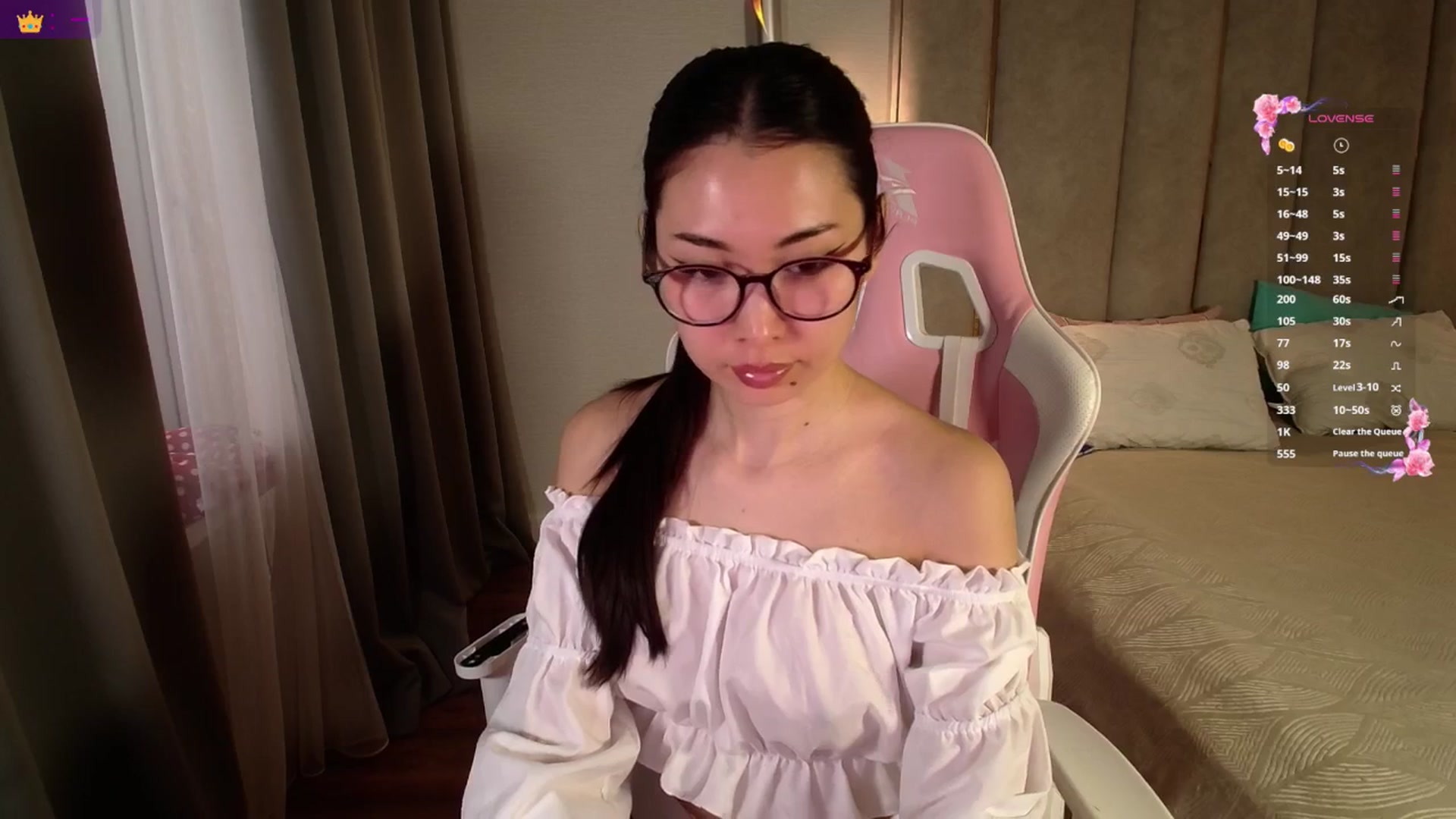 Gallery image thumbnail from AweSome_Gi's myfreecams stream on, 02/18/2026, 05:31 image 7 of 20