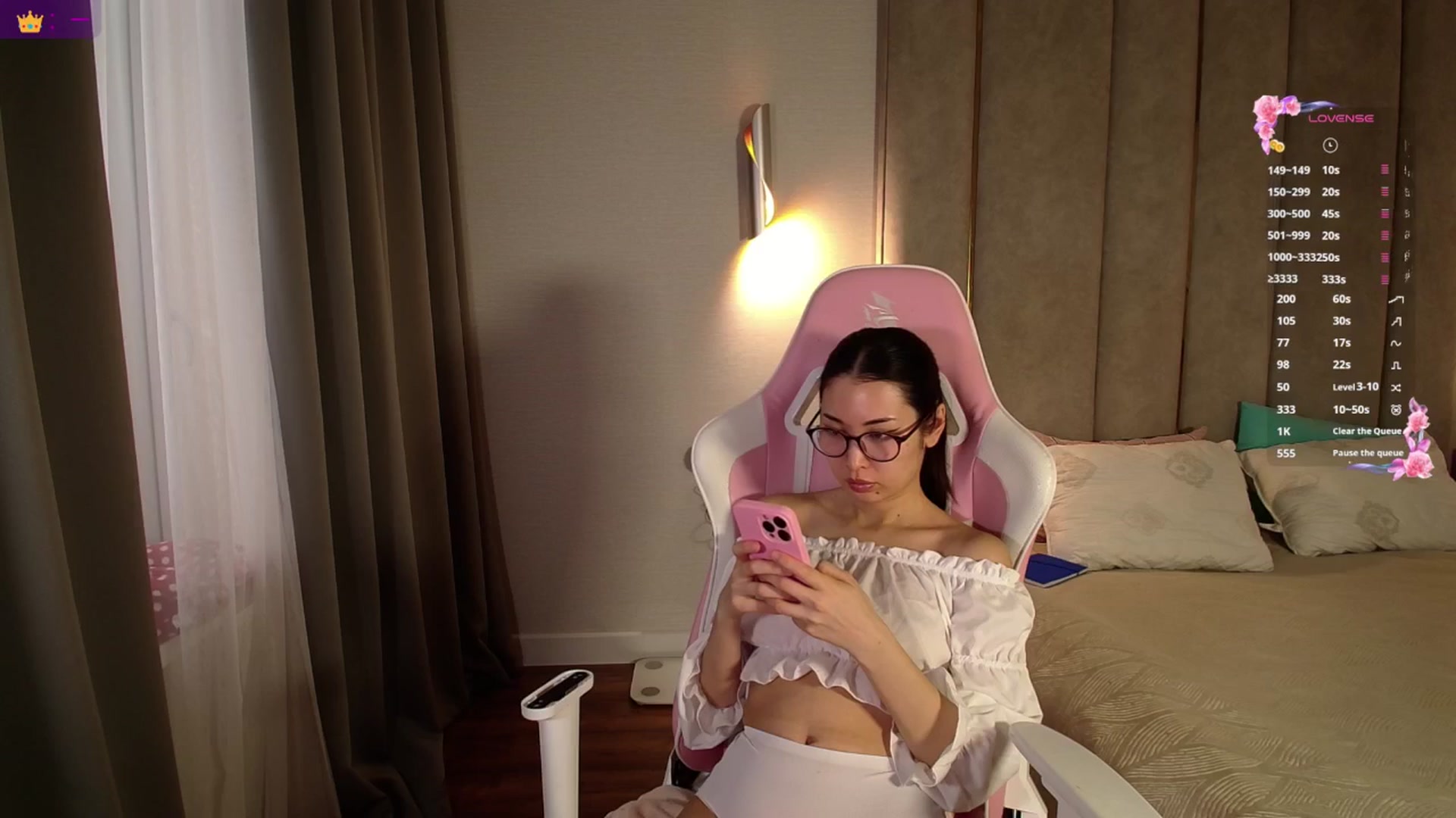 Gallery image thumbnail from AweSome_Gi's myfreecams stream on, 02/18/2026, 05:31 image 4 of 20