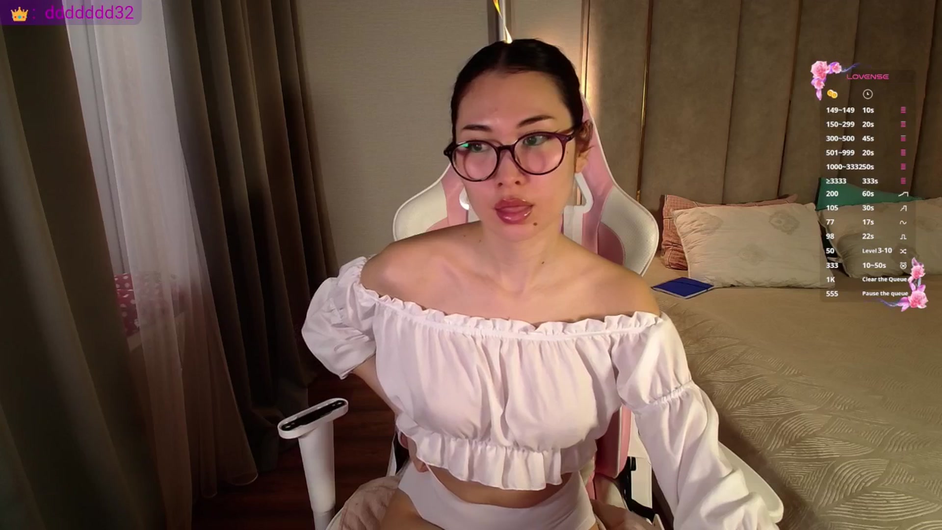 Gallery image thumbnail from AweSome_Gi's myfreecams stream on, 02/18/2026, 05:31 image 19 of 20