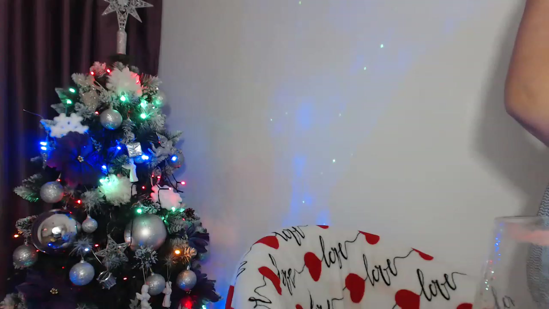 Gallery image thumbnail from AwesomeBlonde's myfreecams stream on, 12/23/2022, 20:58 image 19 of 20