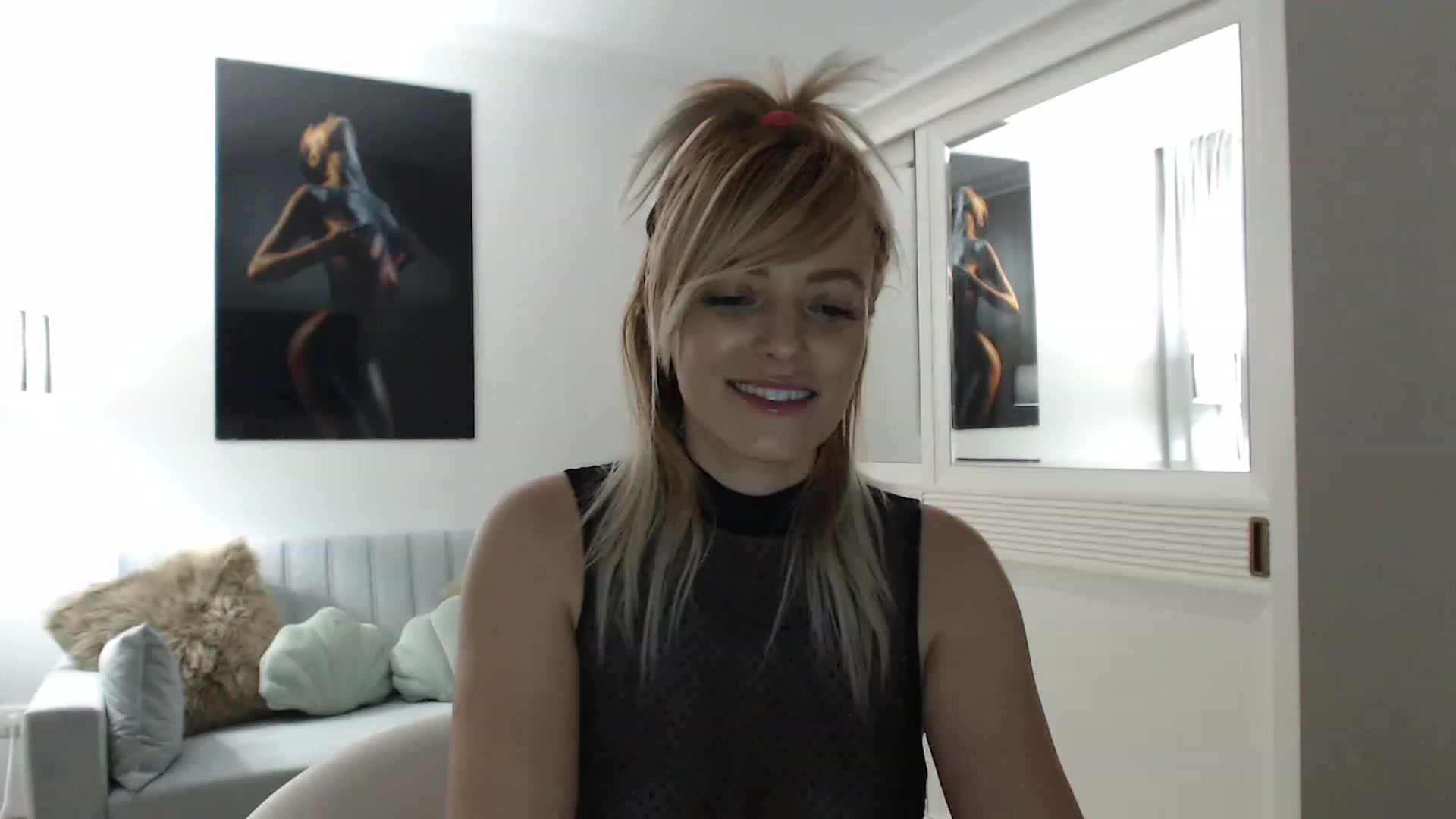 Gallery image thumbnail from AwesomeBlonde's myfreecams stream on, 06/28/2023, 23:12 image 15 of 20