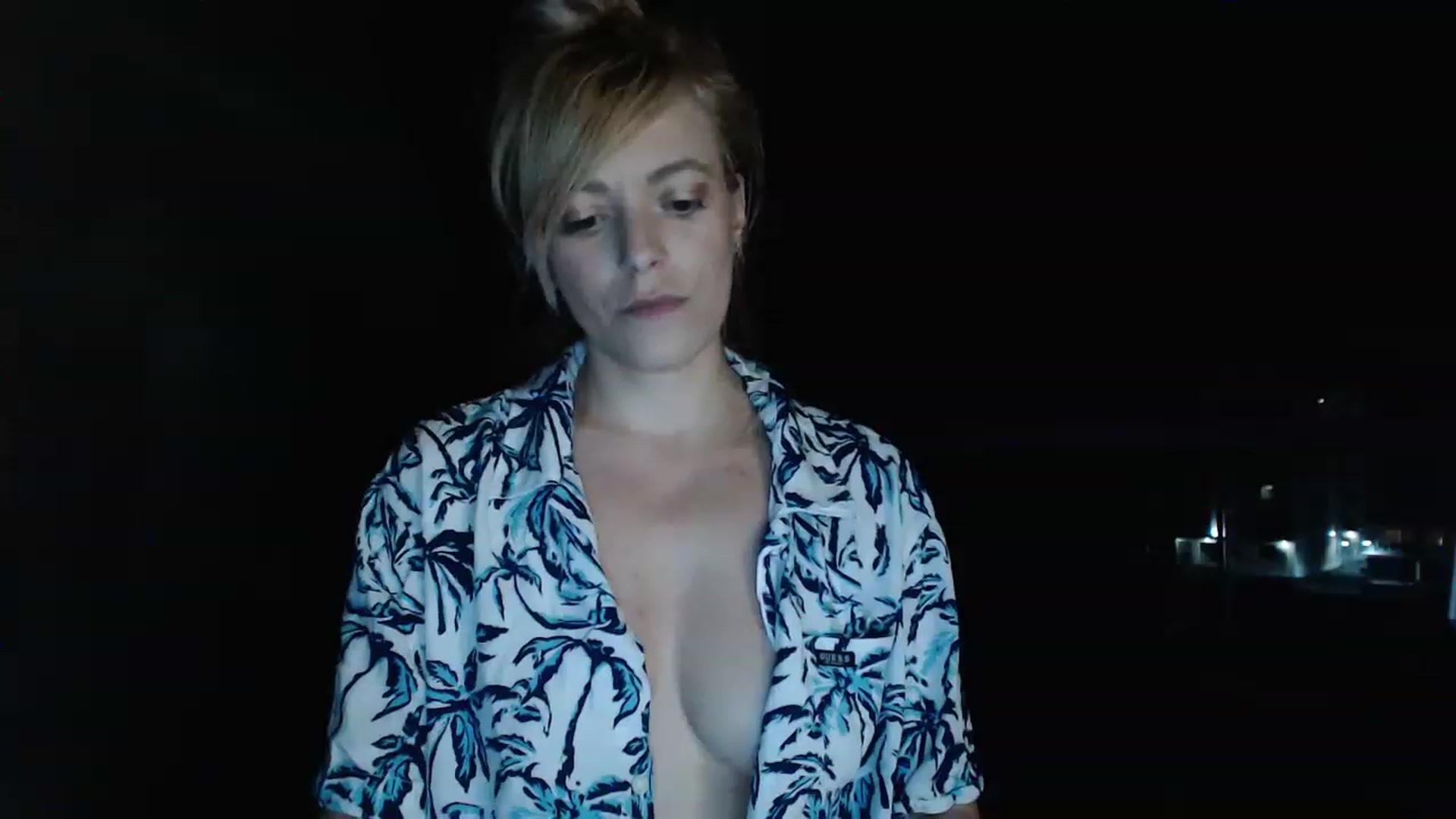 Gallery image thumbnail from AwesomeBlonde's myfreecams stream on, 07/03/2023, 21:22 image 3 of 20