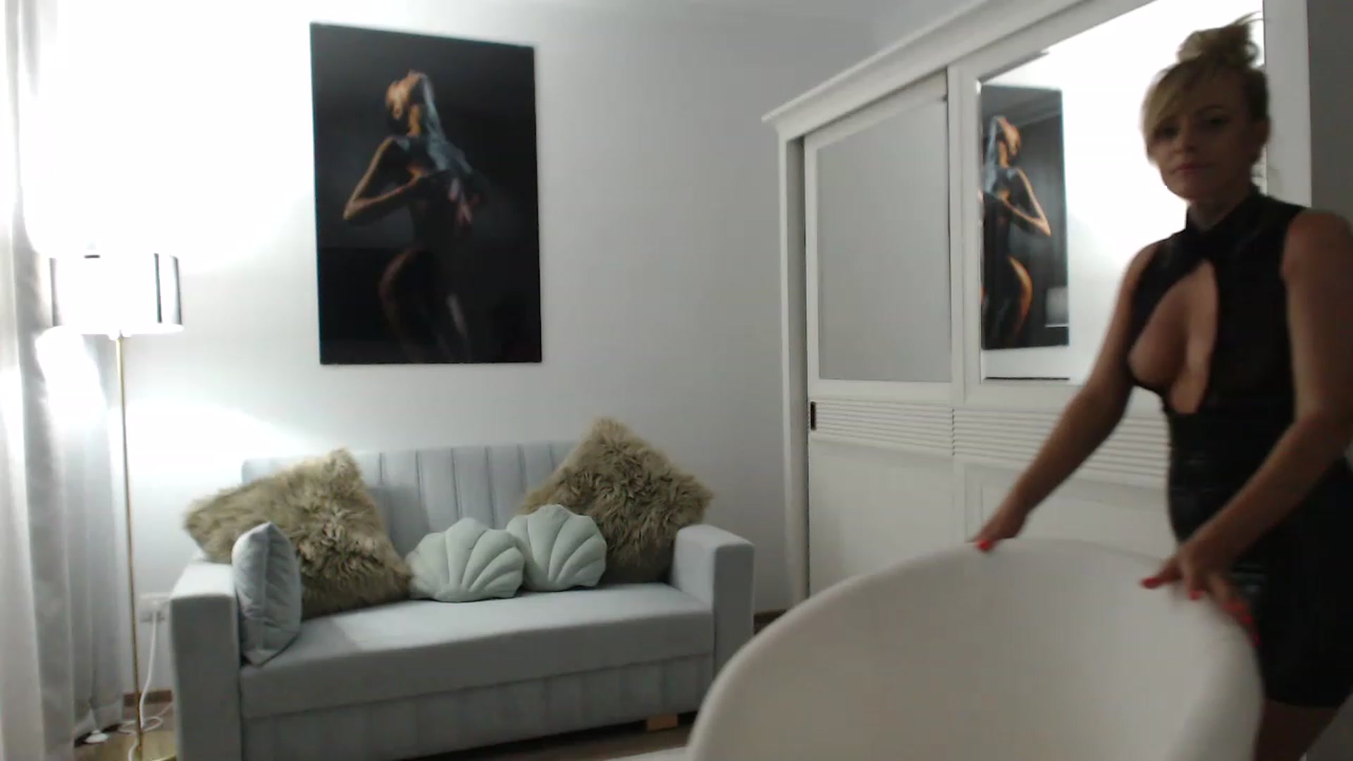 Gallery image thumbnail from AwesomeBlonde's myfreecams stream on, 07/08/2023, 21:54 image 6 of 20
