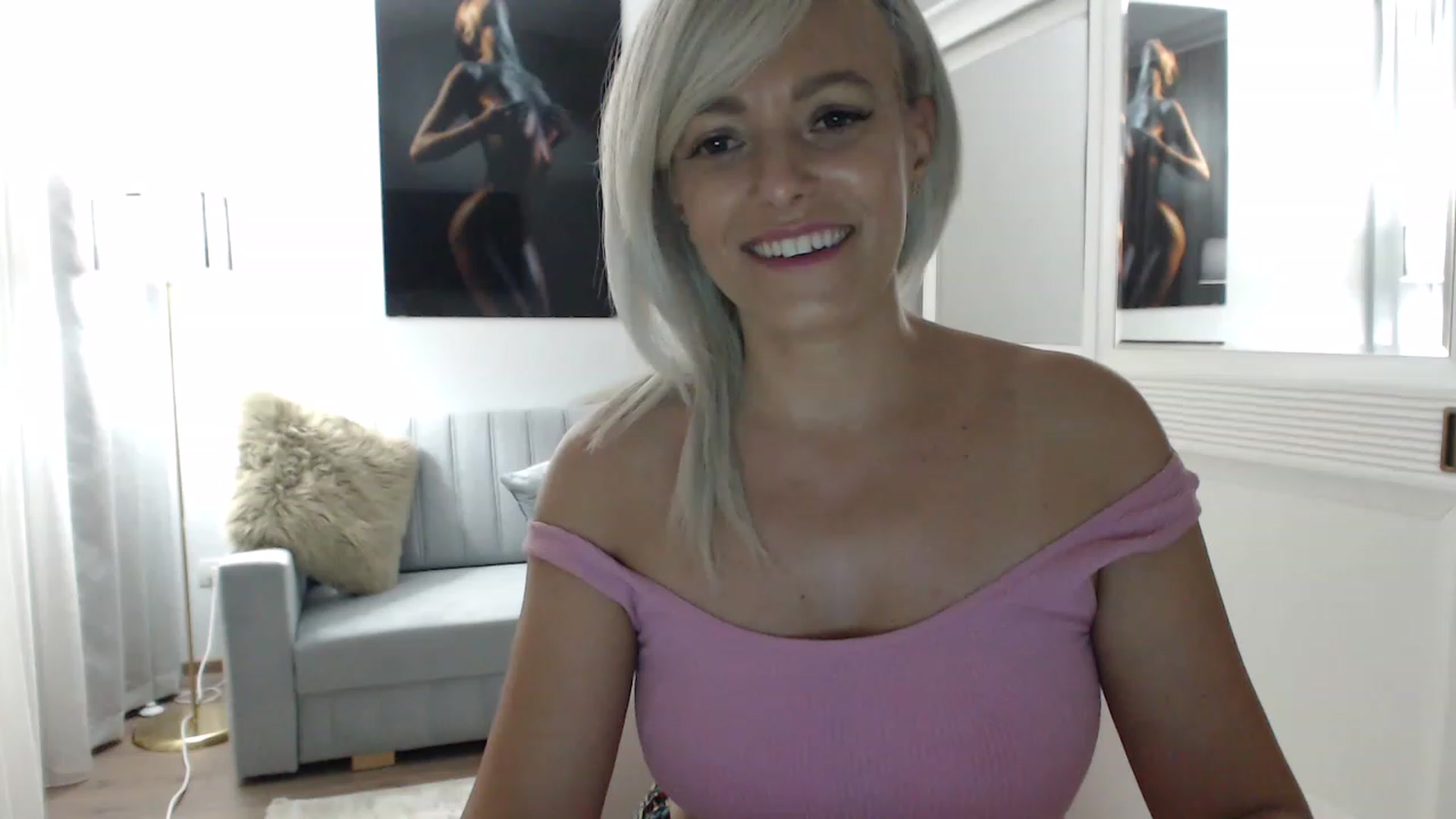 Gallery image thumbnail from AwesomeBlonde's myfreecams stream on, 07/29/2023, 21:43 image 15 of 20