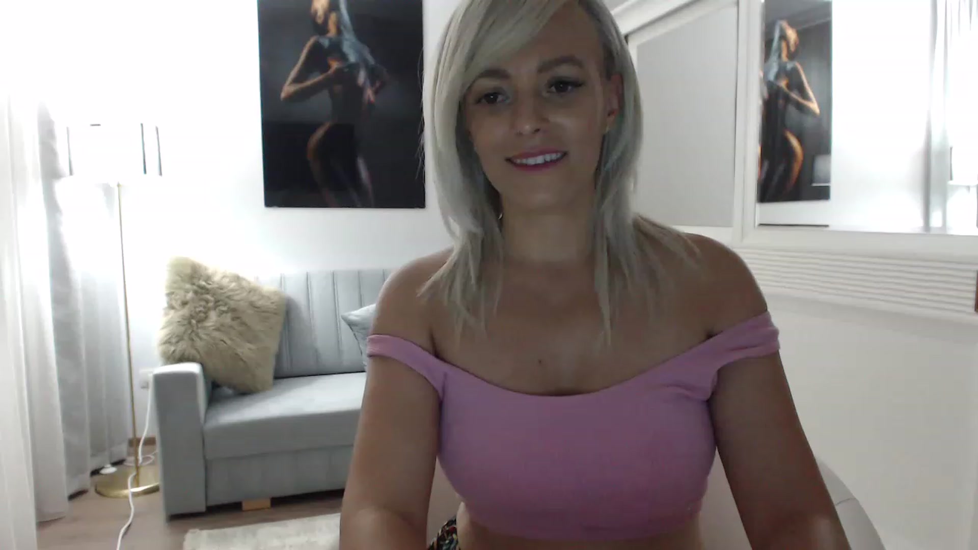 Gallery image thumbnail from AwesomeBlonde's myfreecams stream on, 07/29/2023, 21:43 image 2 of 20