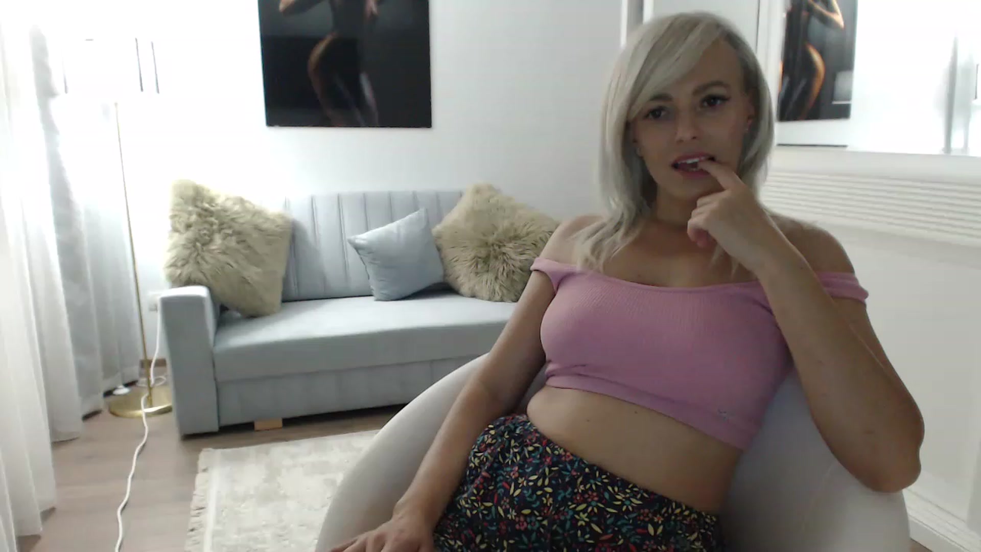 Gallery image thumbnail from AwesomeBlonde's myfreecams stream on, 07/29/2023, 21:43 image 9 of 20
