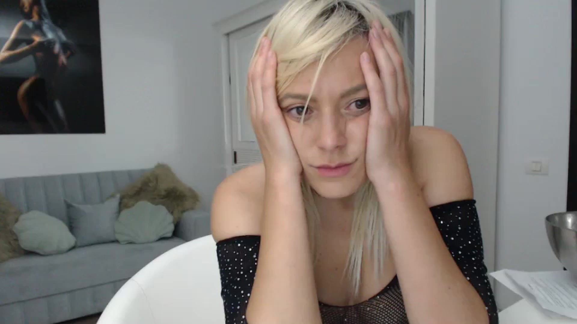 Gallery image thumbnail from AwesomeBlonde's myfreecams stream on, 09/27/2023, 22:16 image 13 of 20