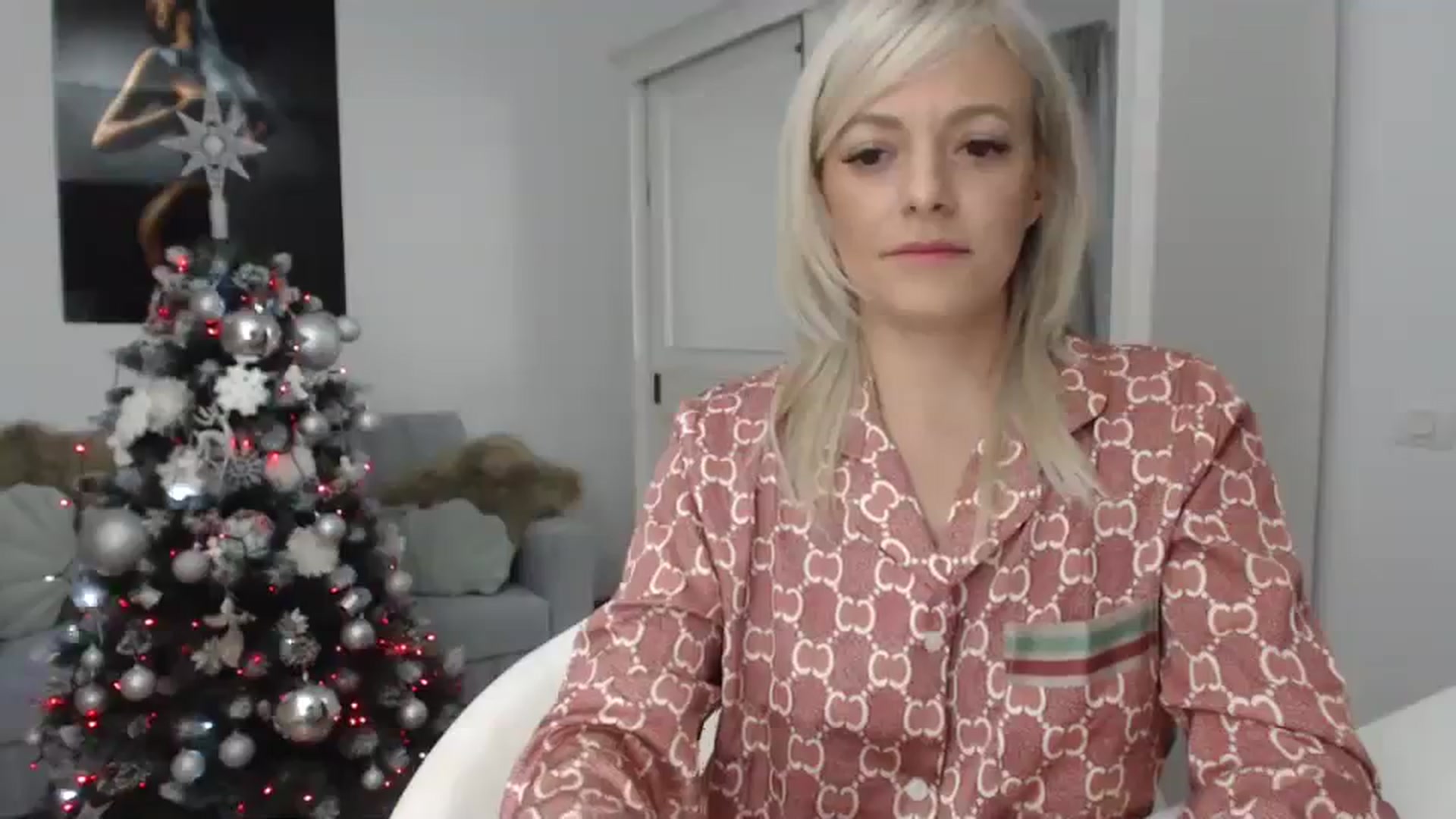 Gallery image thumbnail from AwesomeBlonde's myfreecams stream on, 12/24/2023, 01:02 image 12 of 20