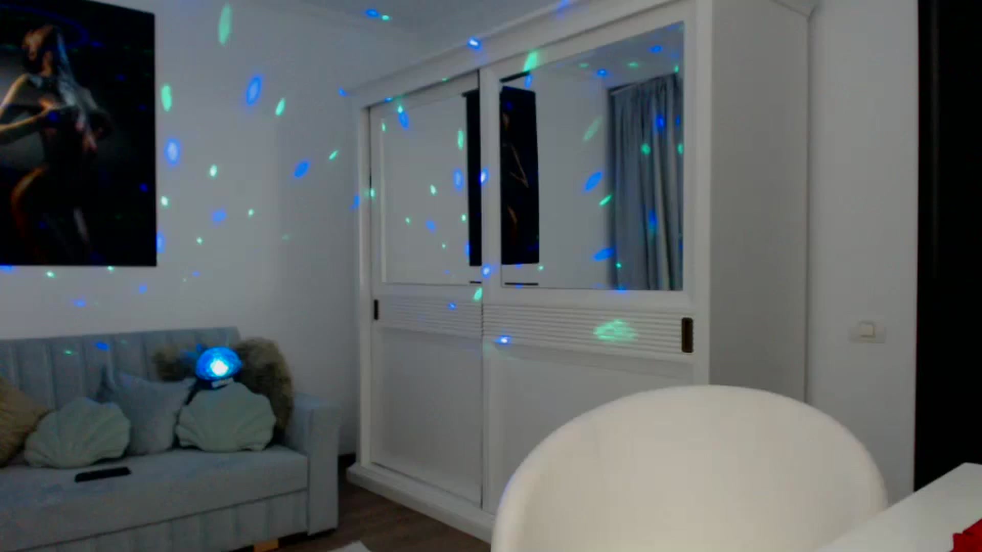 Gallery image thumbnail from AwesomeBlonde's myfreecams stream on, 02/15/2024, 02:00 image 17 of 20