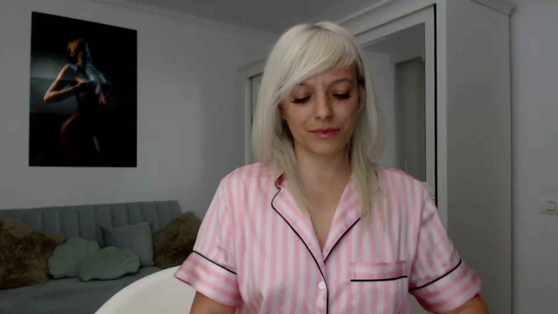 Gallery image thumbnail from AwesomeBlonde's myfreecams stream on, 05/07/2024, 21:48 image 1 of 20