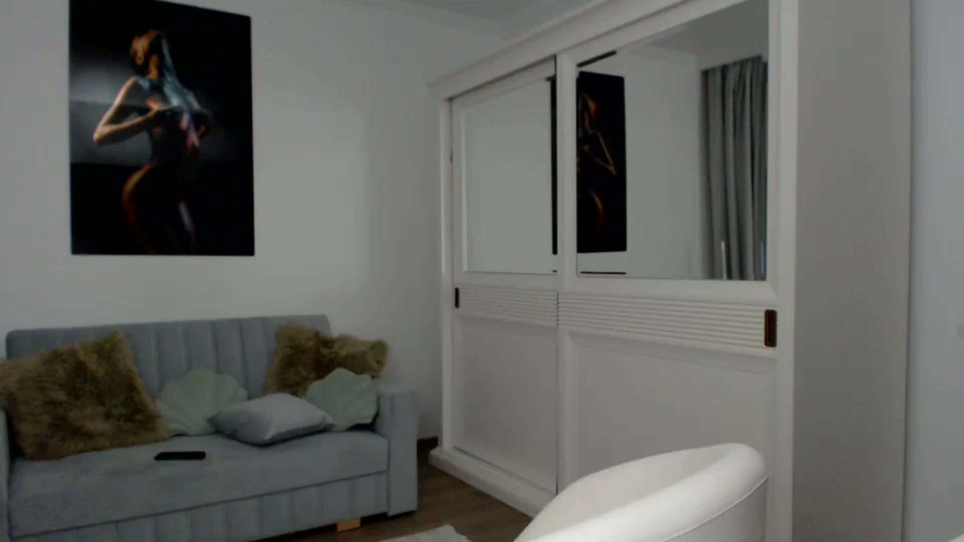 Gallery image thumbnail from AwesomeBlonde's myfreecams stream on, 08/11/2024, 21:38 image 1 of 20