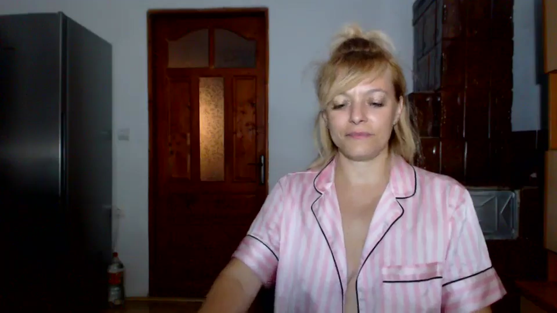 Gallery image thumbnail from AwesomeBlonde's myfreecams stream on, 07/05/2025, 22:29 image 20 of 20