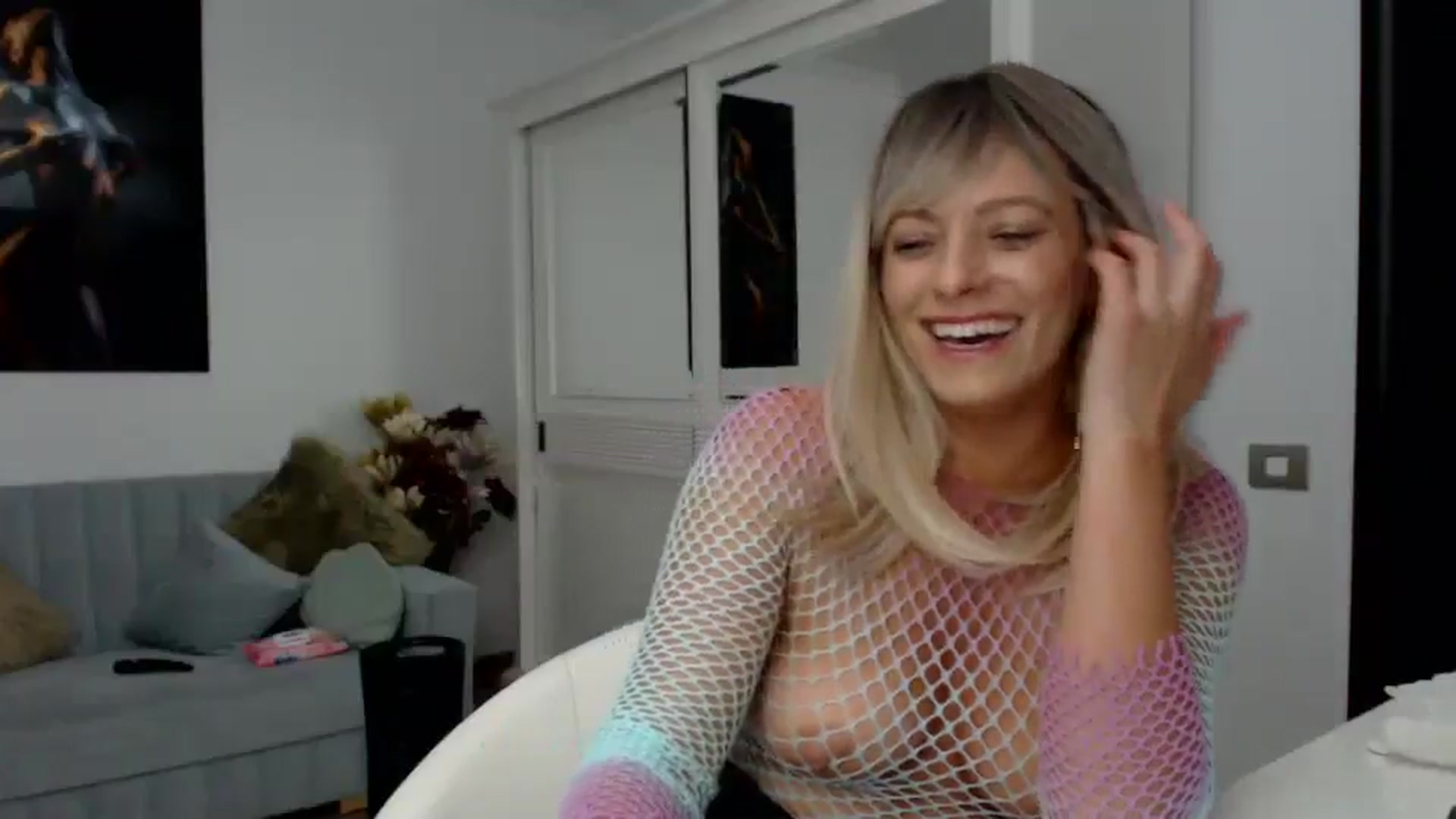 Gallery image thumbnail from AwesomeBlonde's myfreecams stream on, 11/01/2025, 22:28 image 3 of 20