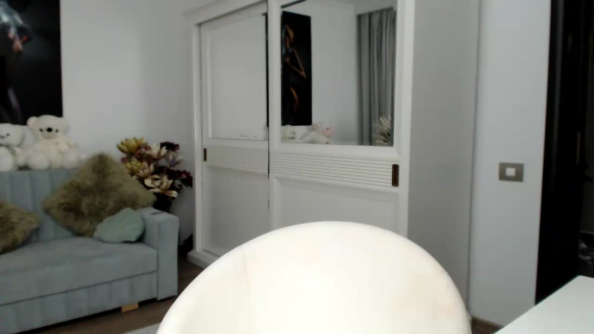 Gallery image thumbnail from AwesomeBlonde's myfreecams stream on, 08/06/2026, 24:51 image 12 of 20