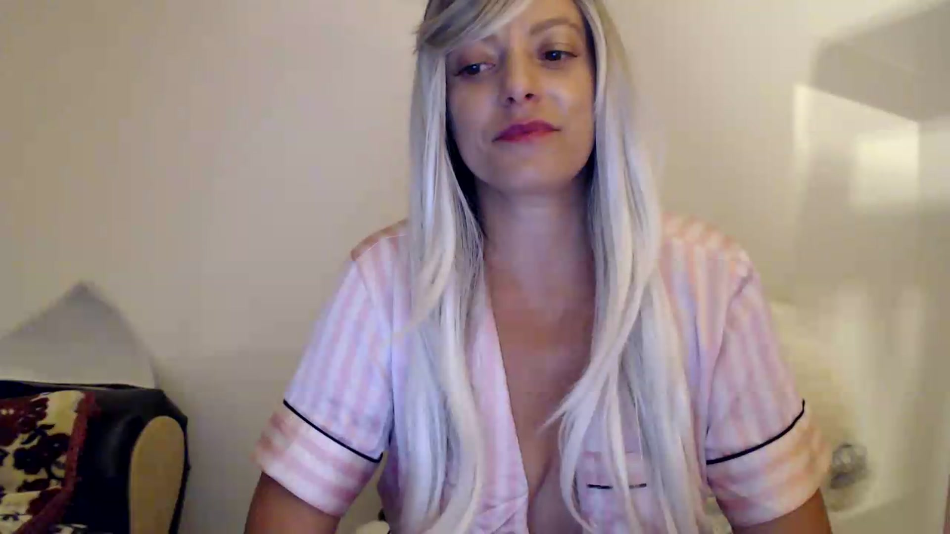 Gallery image thumbnail from AwesomeBlonde's myfreecams stream on, 08/24/2026, 22:55 image 3 of 20