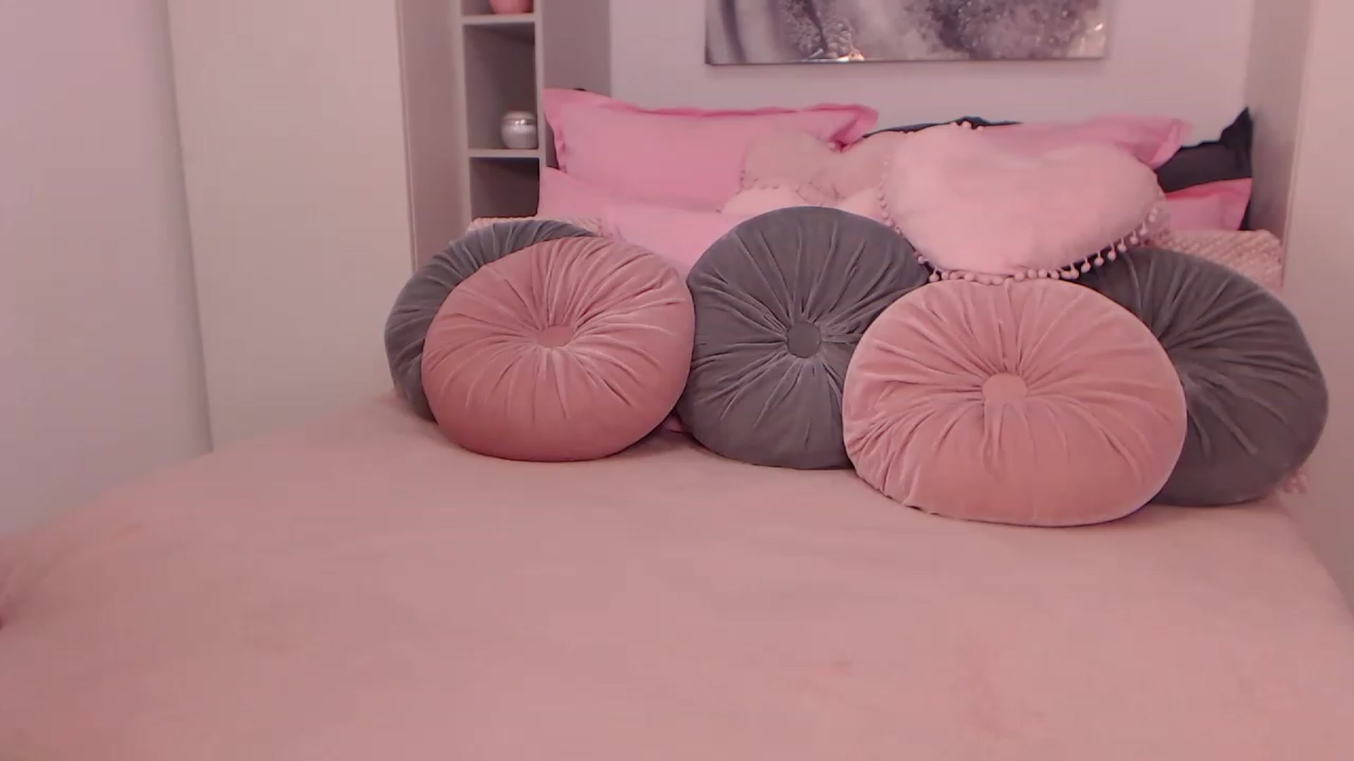 Gallery image thumbnail from AwesomeEly's myfreecams stream on, 11/18/2022, 08:39 image 20 of 20
