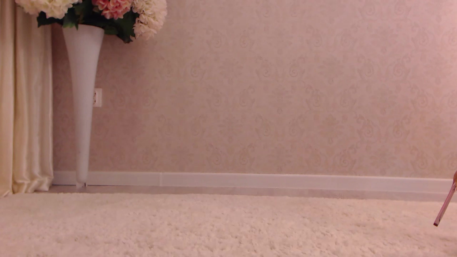 Gallery image thumbnail from AwesomeEly's myfreecams stream on, 12/08/2022, 07:17 image 8 of 20