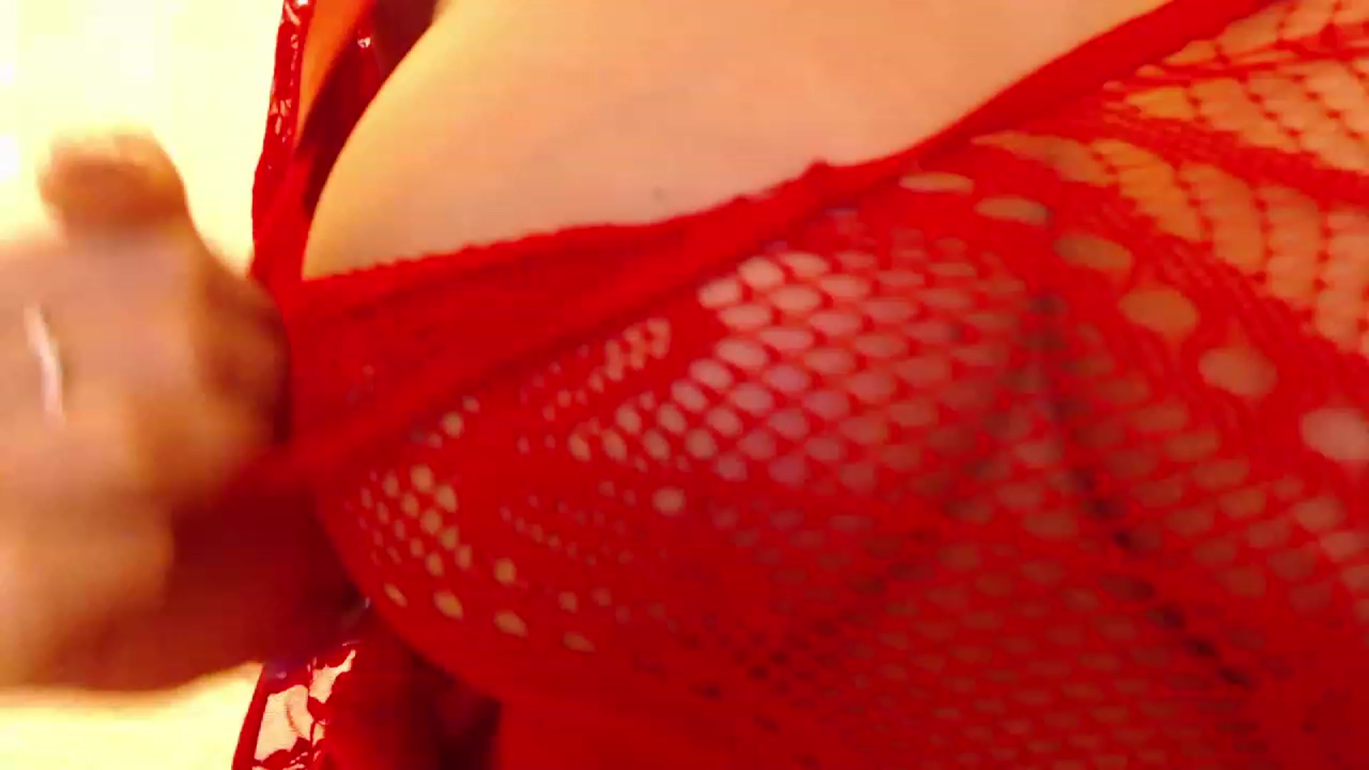 Gallery image thumbnail from AwesomeEly's myfreecams stream on, 12/21/2022, 07:49 image 10 of 20