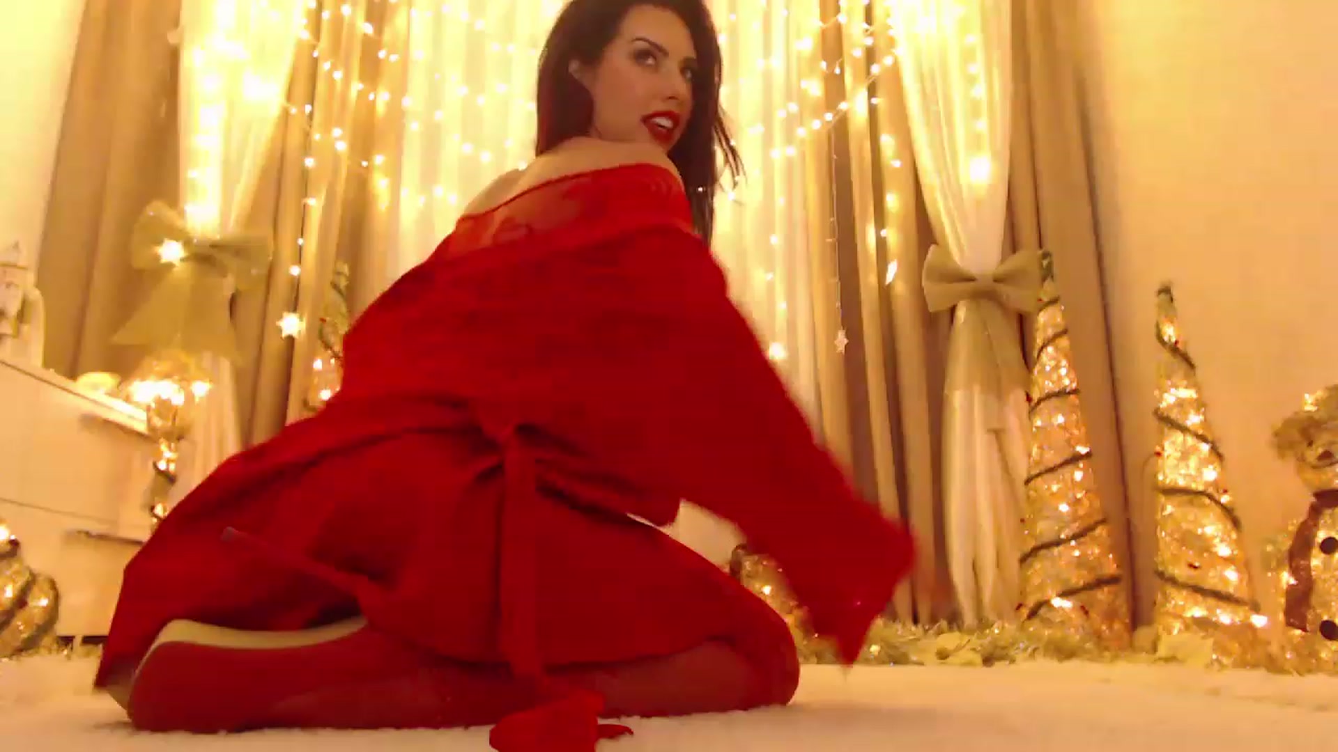 Gallery image thumbnail from AwesomeEly's myfreecams stream on, 12/21/2022, 07:49 image 18 of 20