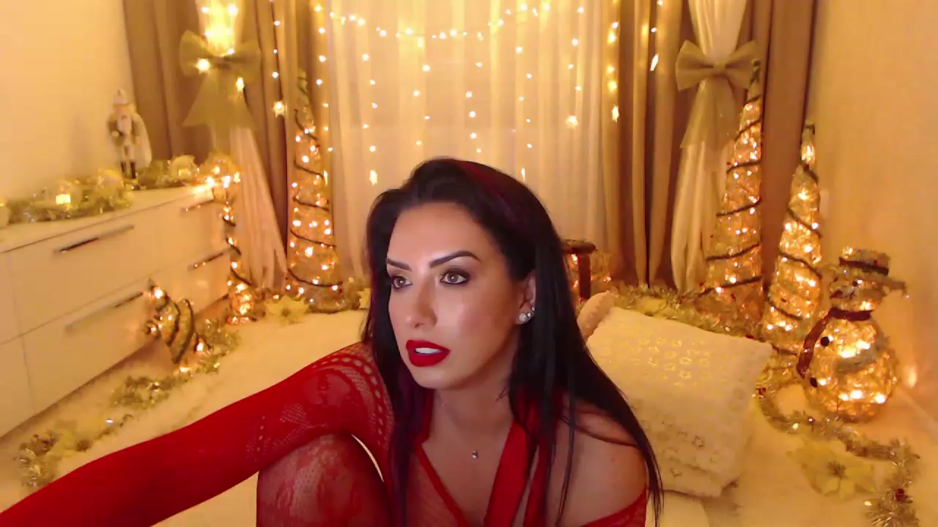 Gallery image thumbnail from AwesomeEly's myfreecams stream on, 12/21/2022, 11:32 image 1 of 20