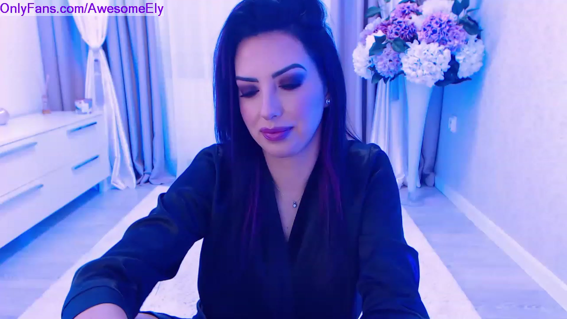 Gallery image thumbnail from AwesomeEly's myfreecams stream on, 01/19/2023, 08:45 image 9 of 20