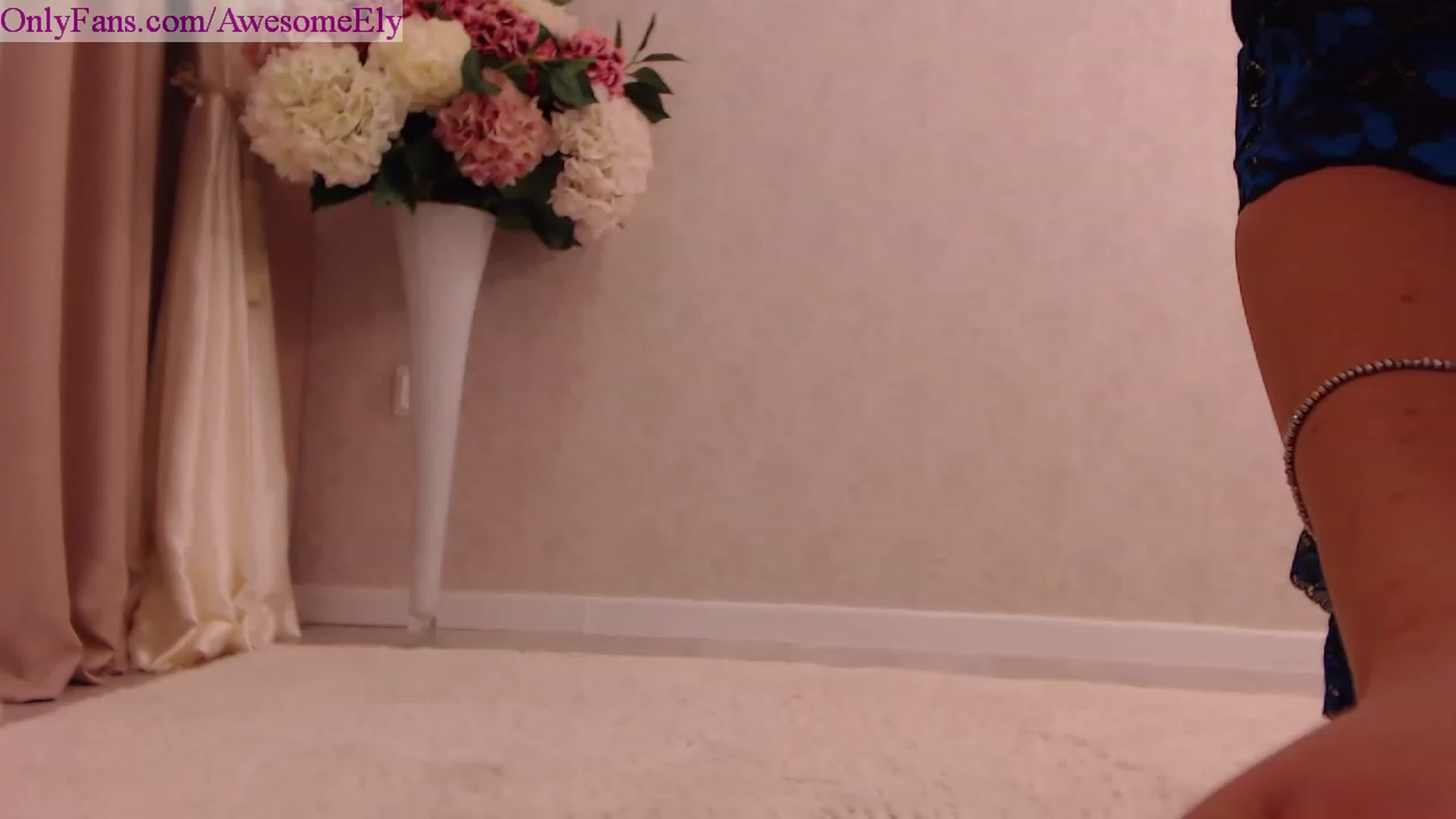Gallery image thumbnail from AwesomeEly's myfreecams stream on, 02/10/2023, 09:48 image 3 of 20