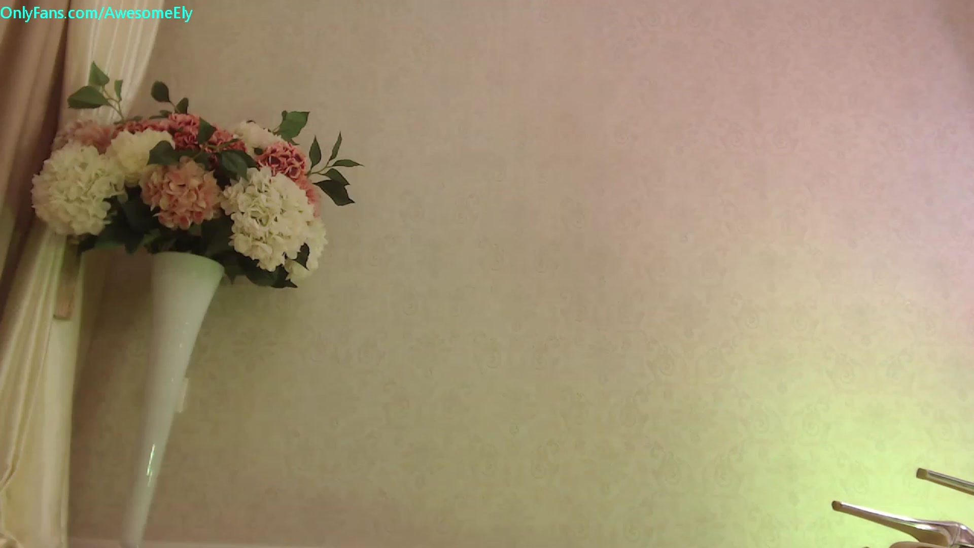 Gallery image thumbnail from AwesomeEly's myfreecams stream on, 07/03/2023, 06:02 image 2 of 20