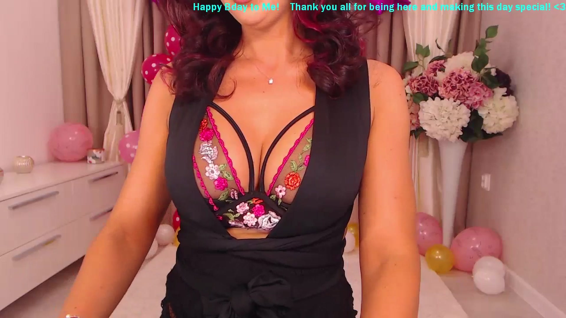 Gallery image thumbnail from AwesomeEly's myfreecams stream on, 07/21/2023, 06:34 image 9 of 20