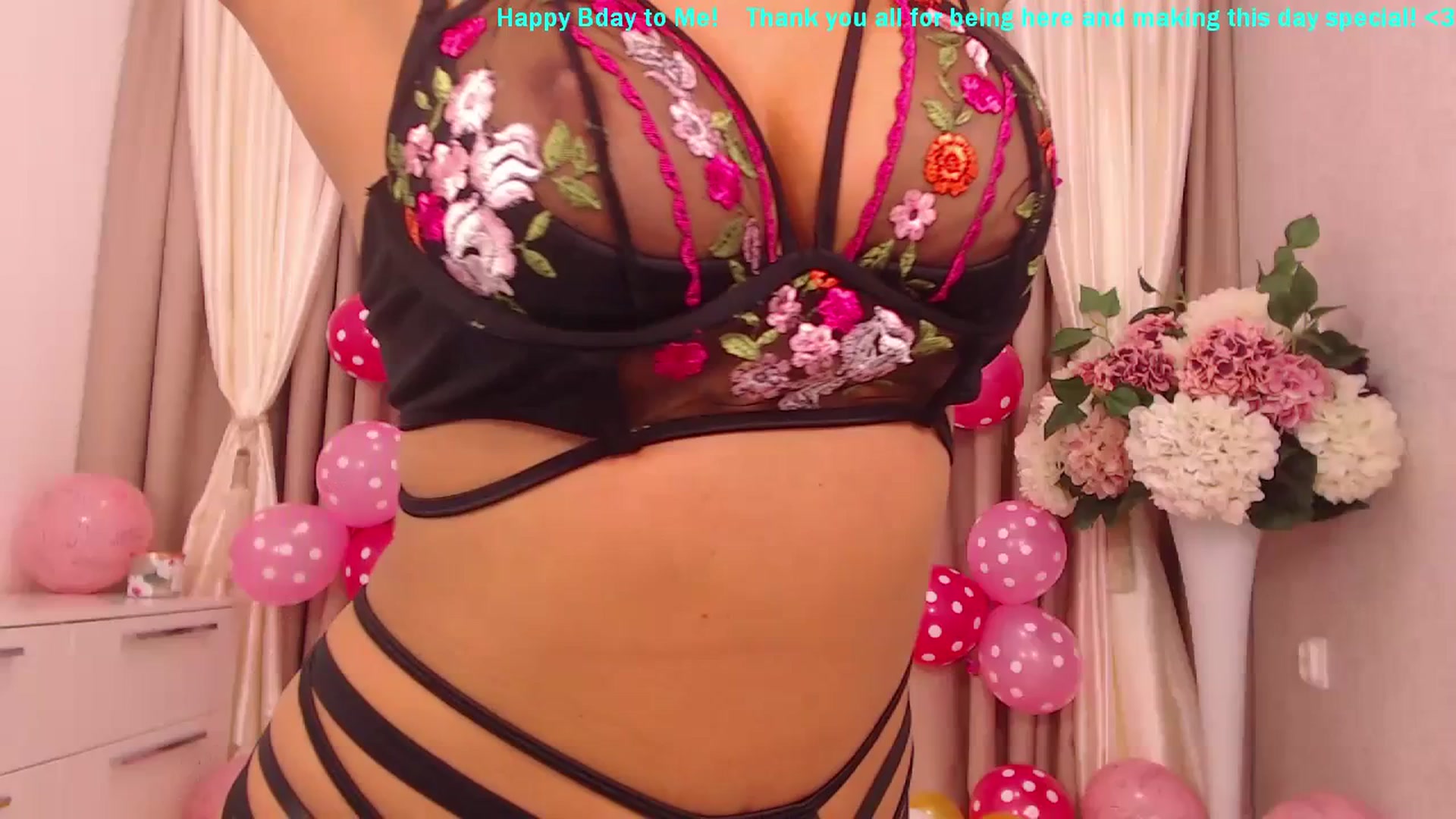 Gallery image thumbnail from AwesomeEly's myfreecams stream on, 07/21/2023, 06:34 image 20 of 20