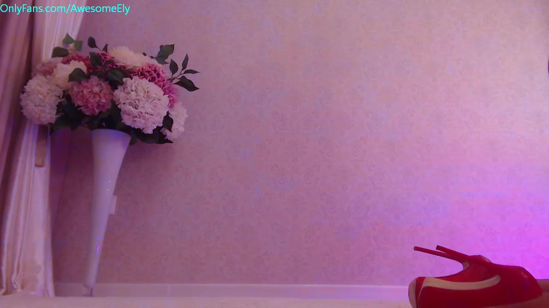 Gallery image thumbnail from AwesomeEly's myfreecams stream on, 09/27/2023, 05:54 image 13 of 20