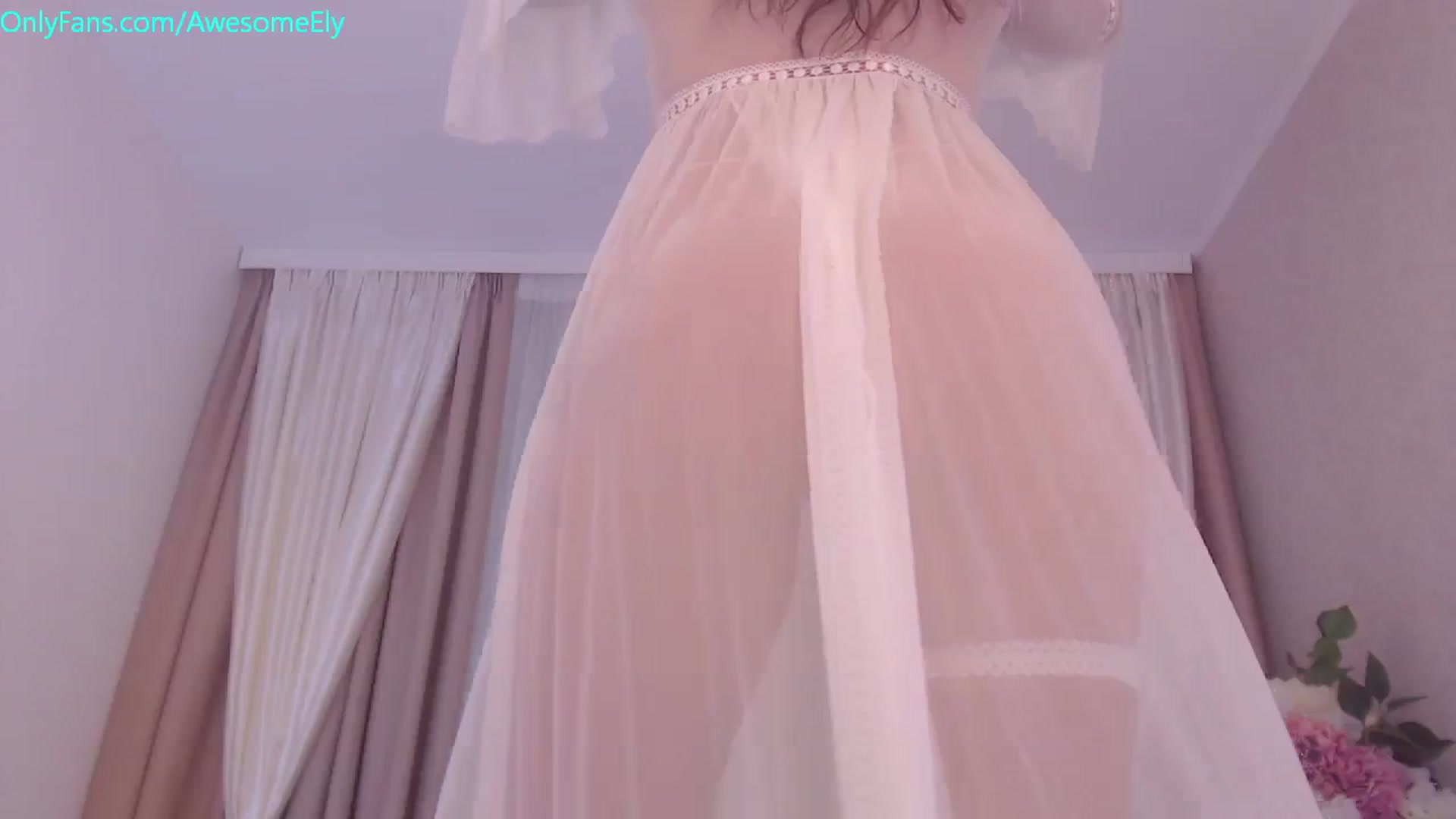 Gallery image thumbnail from AwesomeEly's myfreecams stream on, 10/27/2023, 06:22 image 7 of 20