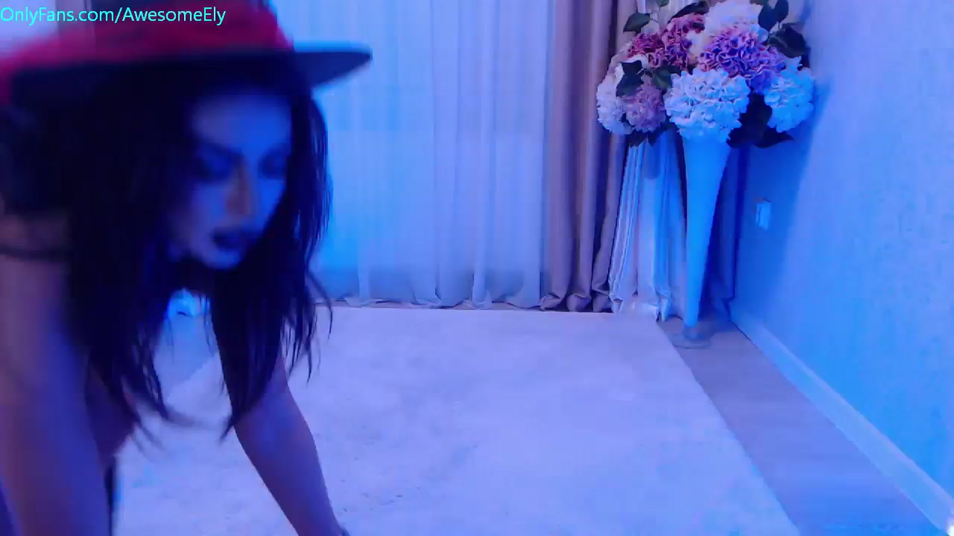 Gallery image thumbnail from AwesomeEly's myfreecams stream on, 10/31/2023, 09:15 image 6 of 20