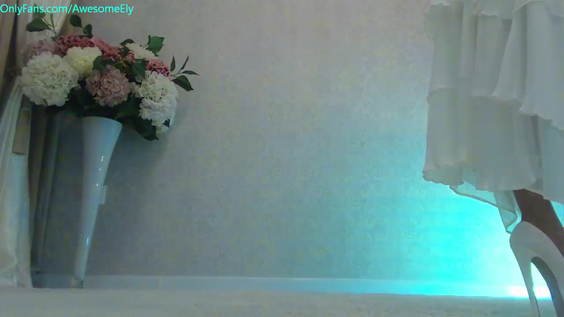 Gallery image thumbnail from AwesomeEly's myfreecams stream on, 11/01/2023, 10:41 image 7 of 20