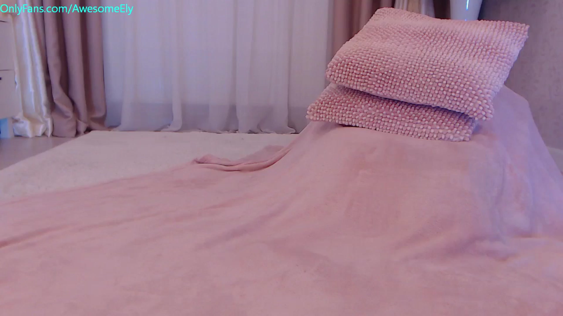 Gallery image thumbnail from AwesomeEly's myfreecams stream on, 11/02/2023, 08:56 image 16 of 20
