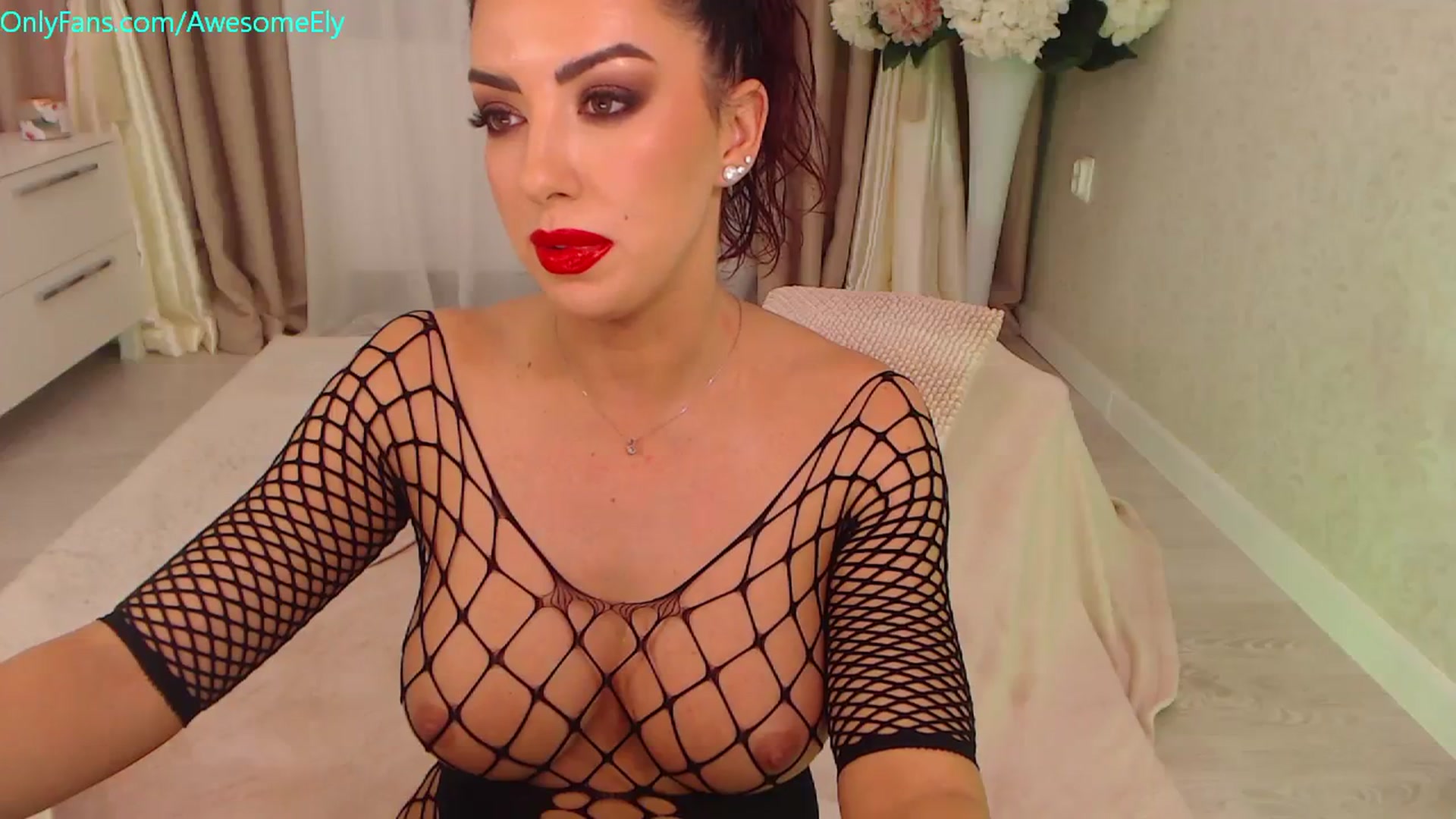 Gallery image thumbnail from AwesomeEly's myfreecams stream on, 11/06/2023, 11:30 image 5 of 20