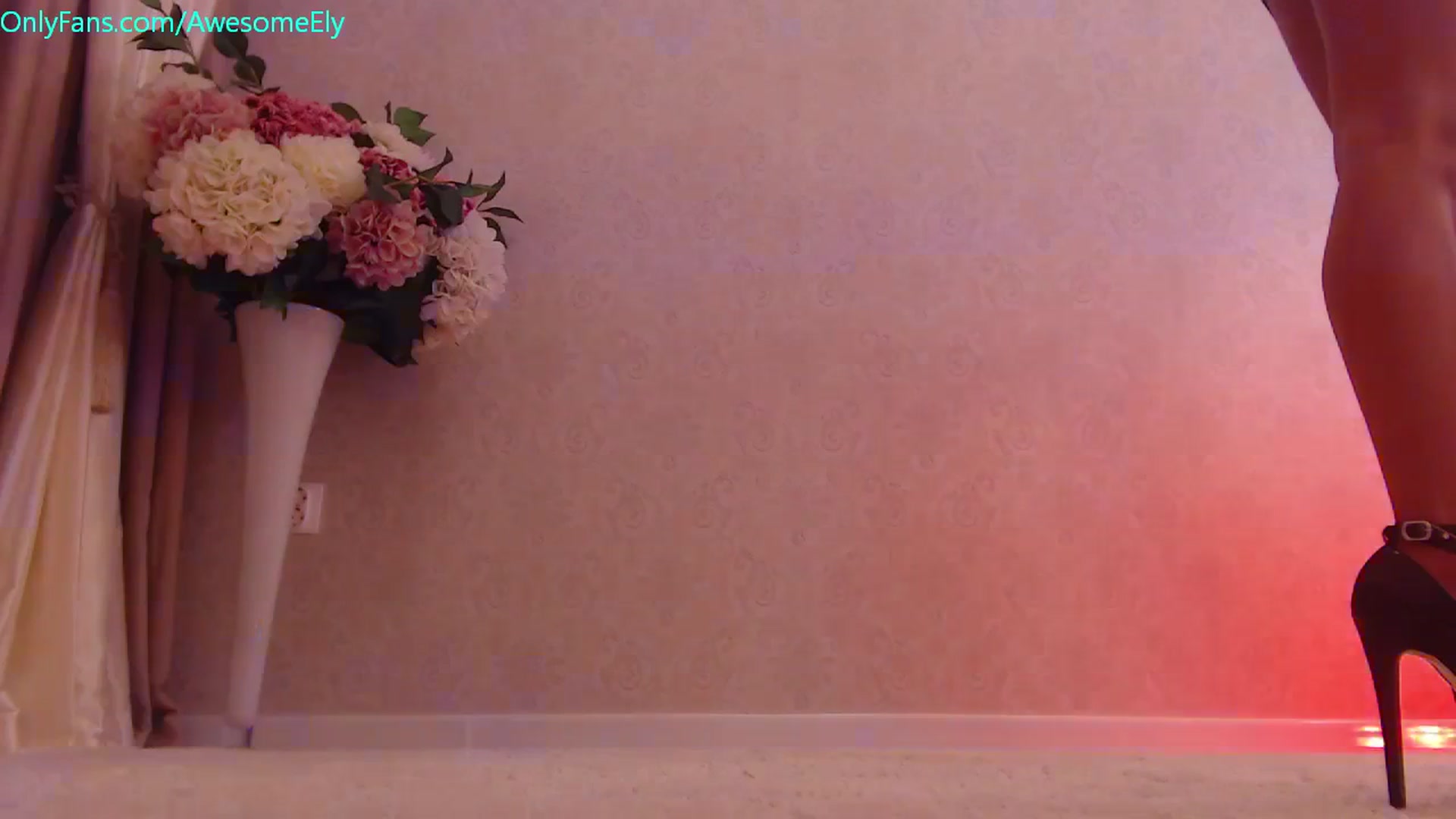 Gallery image thumbnail from AwesomeEly's myfreecams stream on, 11/30/2023, 08:02 image 11 of 20