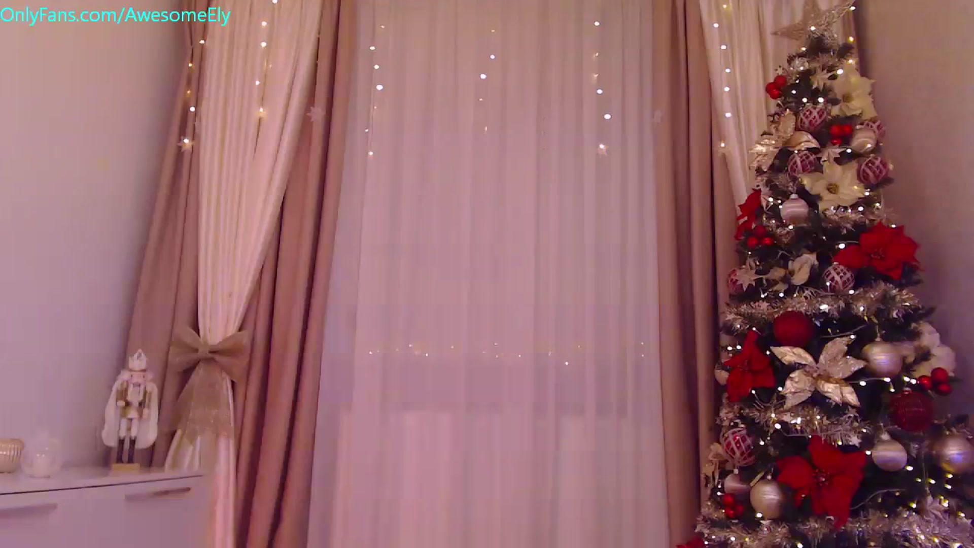 Gallery image thumbnail from AwesomeEly's myfreecams stream on, 12/12/2023, 10:50 image 7 of 20