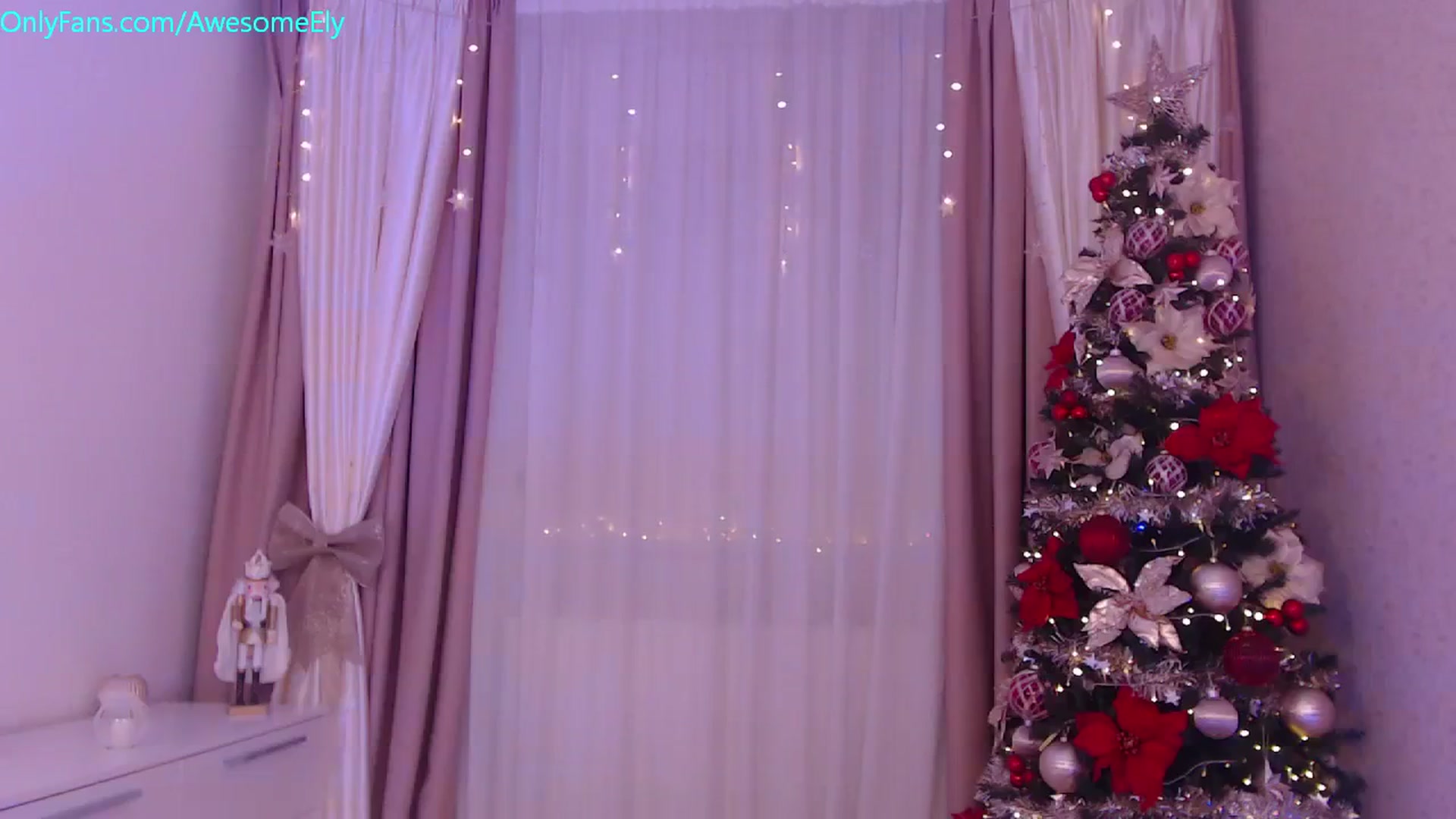 Gallery image thumbnail from AwesomeEly's myfreecams stream on, 12/23/2023, 11:27 image 5 of 20
