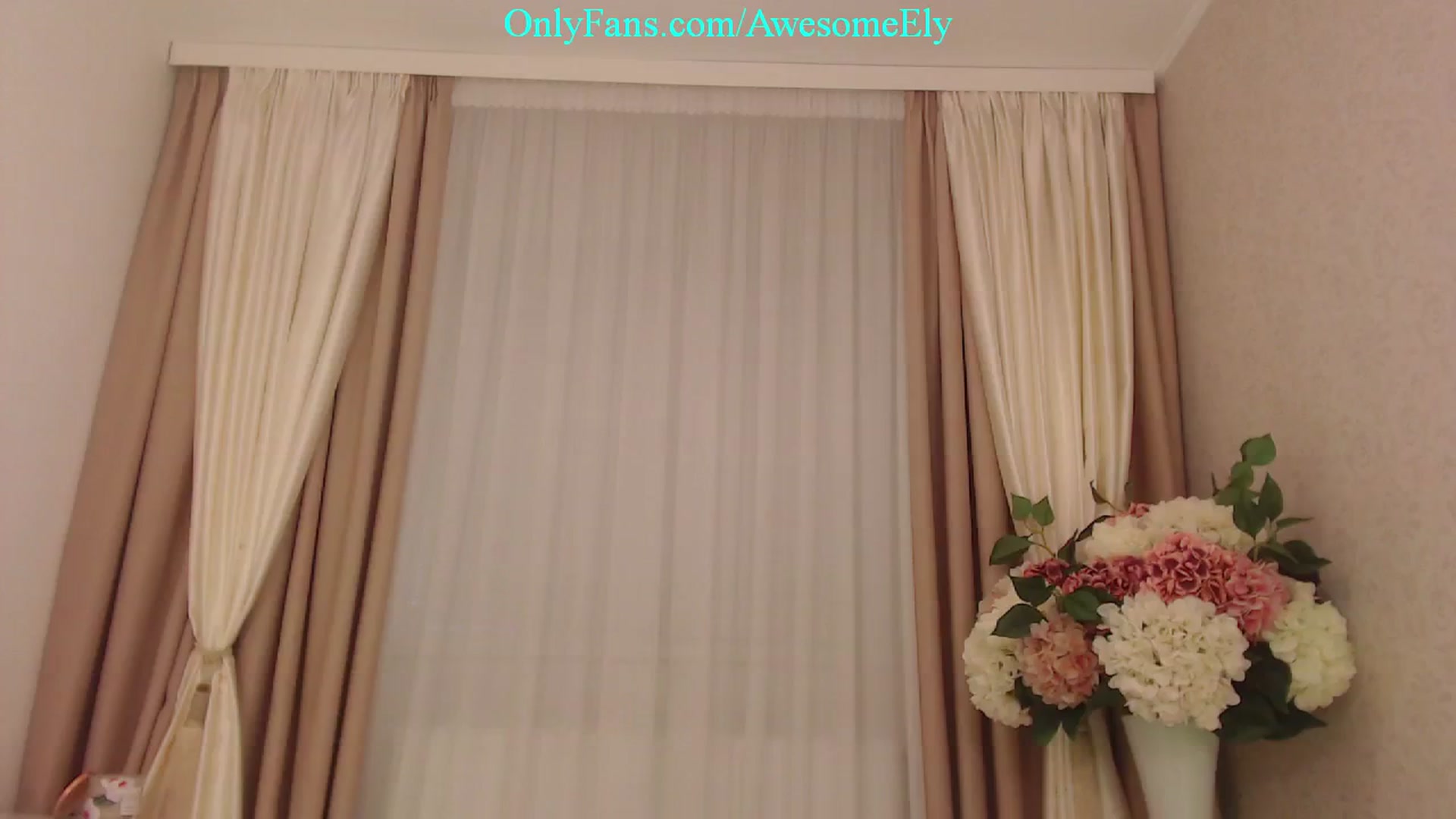 Gallery image thumbnail from AwesomeEly's myfreecams stream on, 02/23/2024, 12:01 image 11 of 20